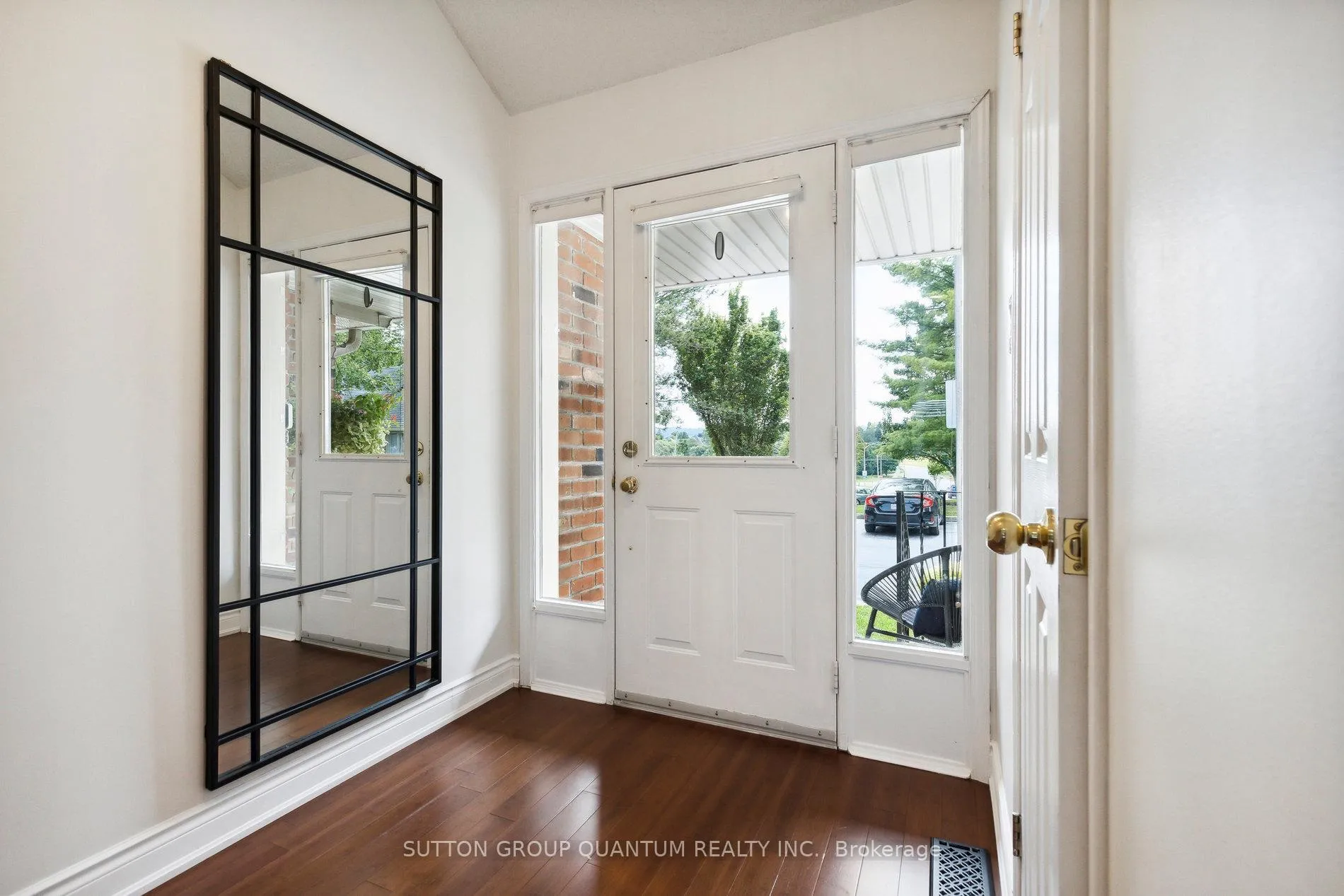 Photo 4 of Unit 11, 78 Pirie Drive, Hamilton, Dundas — HOMEH