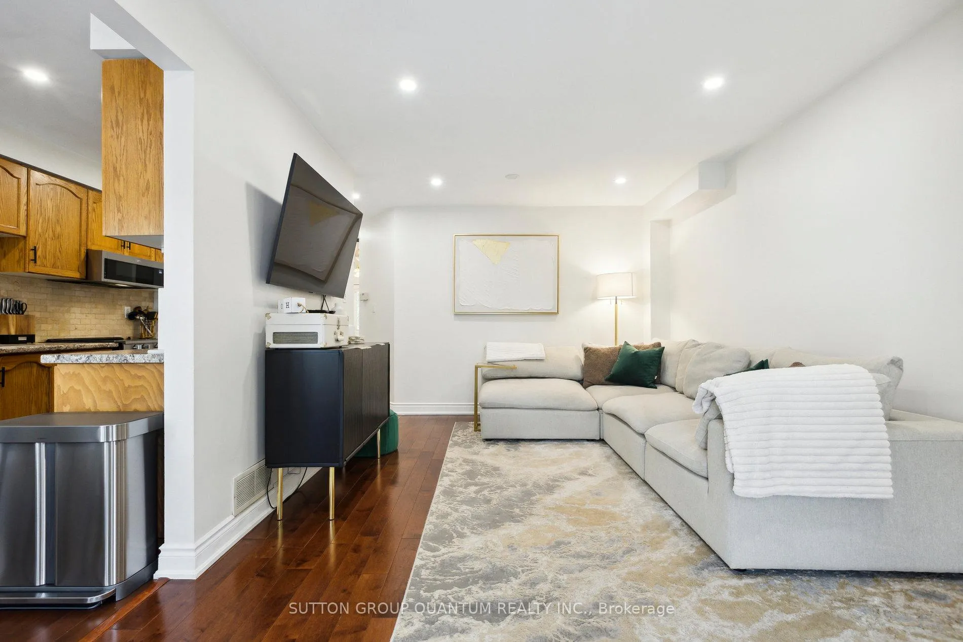Photo 6 of Unit 11, 78 Pirie Drive, Hamilton, Dundas — HOMEH