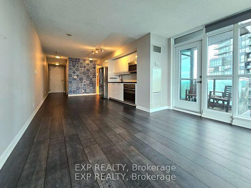 Photo 5 of Unit 2402, 600 Fleet Street, Toronto, Niagara — HOMEH