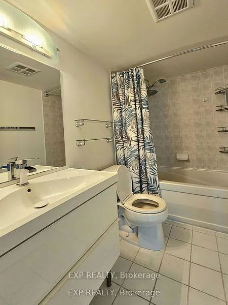 Photo 11 of Unit 2402, 600 Fleet Street, Toronto, Niagara — HOMEH
