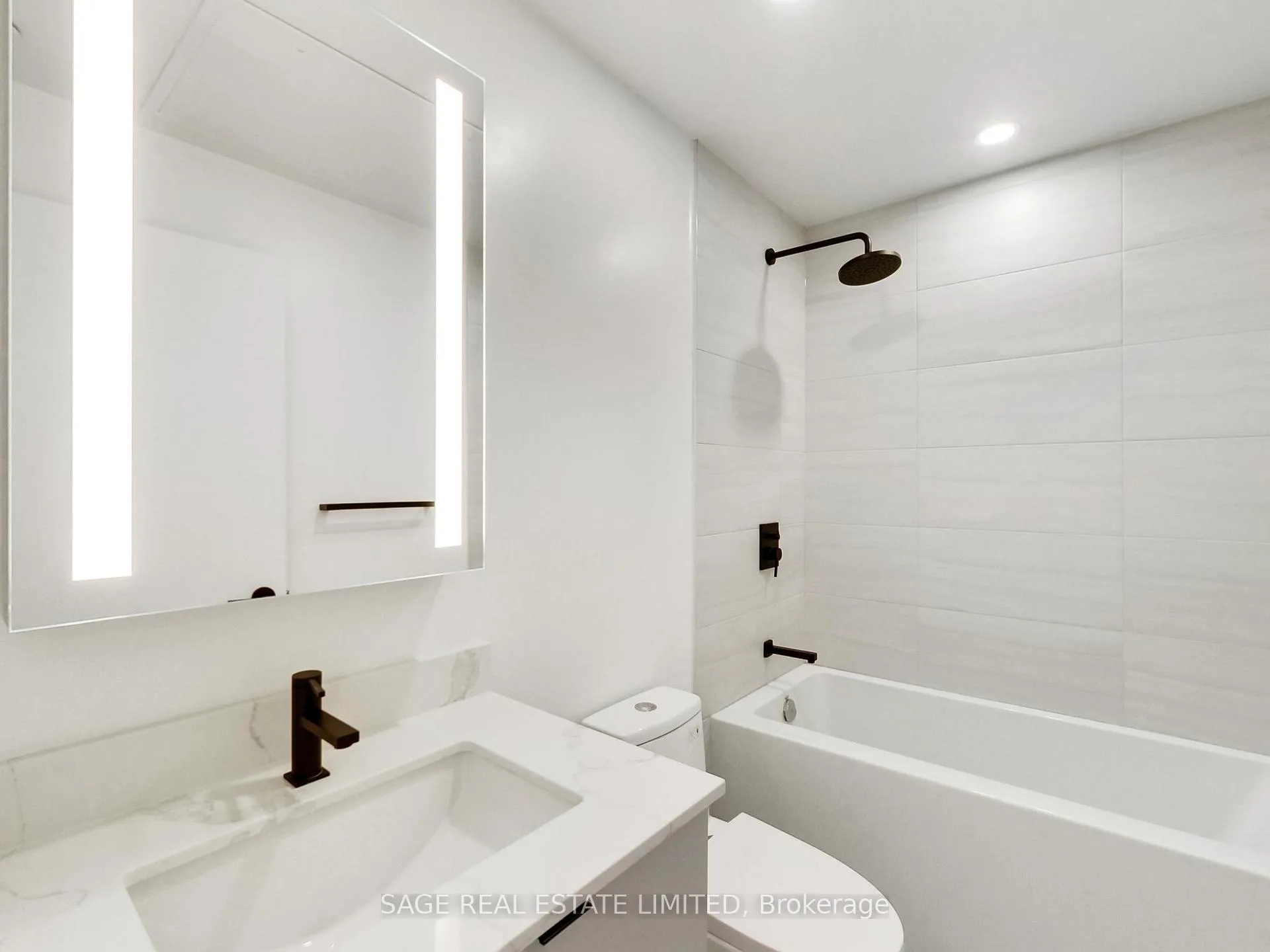 Photo 9 of Unit 919, 285 Dufferin Street, Toronto, South Parkdale — HOMEH
