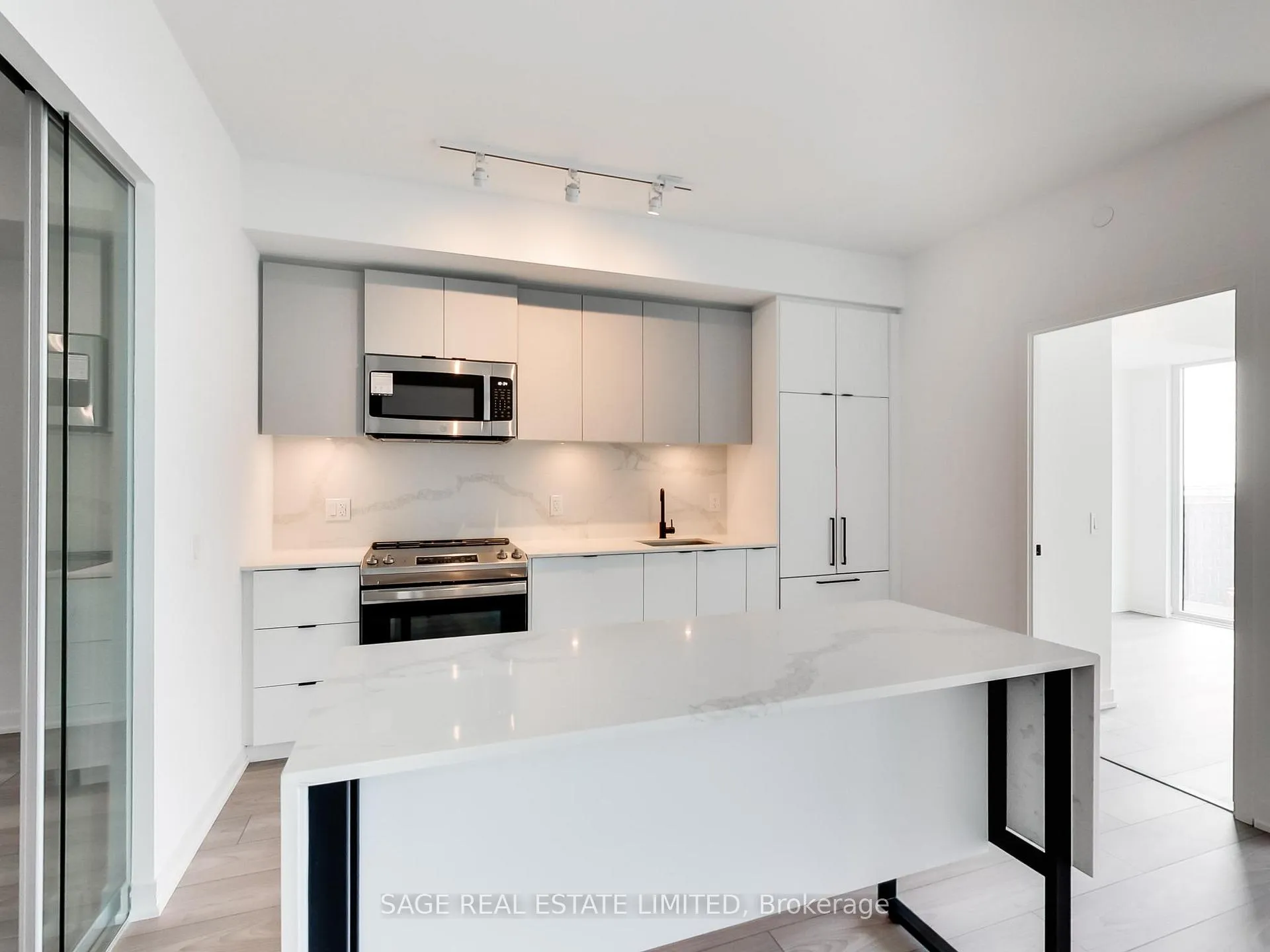 Photo 13 of Unit 919, 285 Dufferin Street, Toronto, South Parkdale — HOMEH