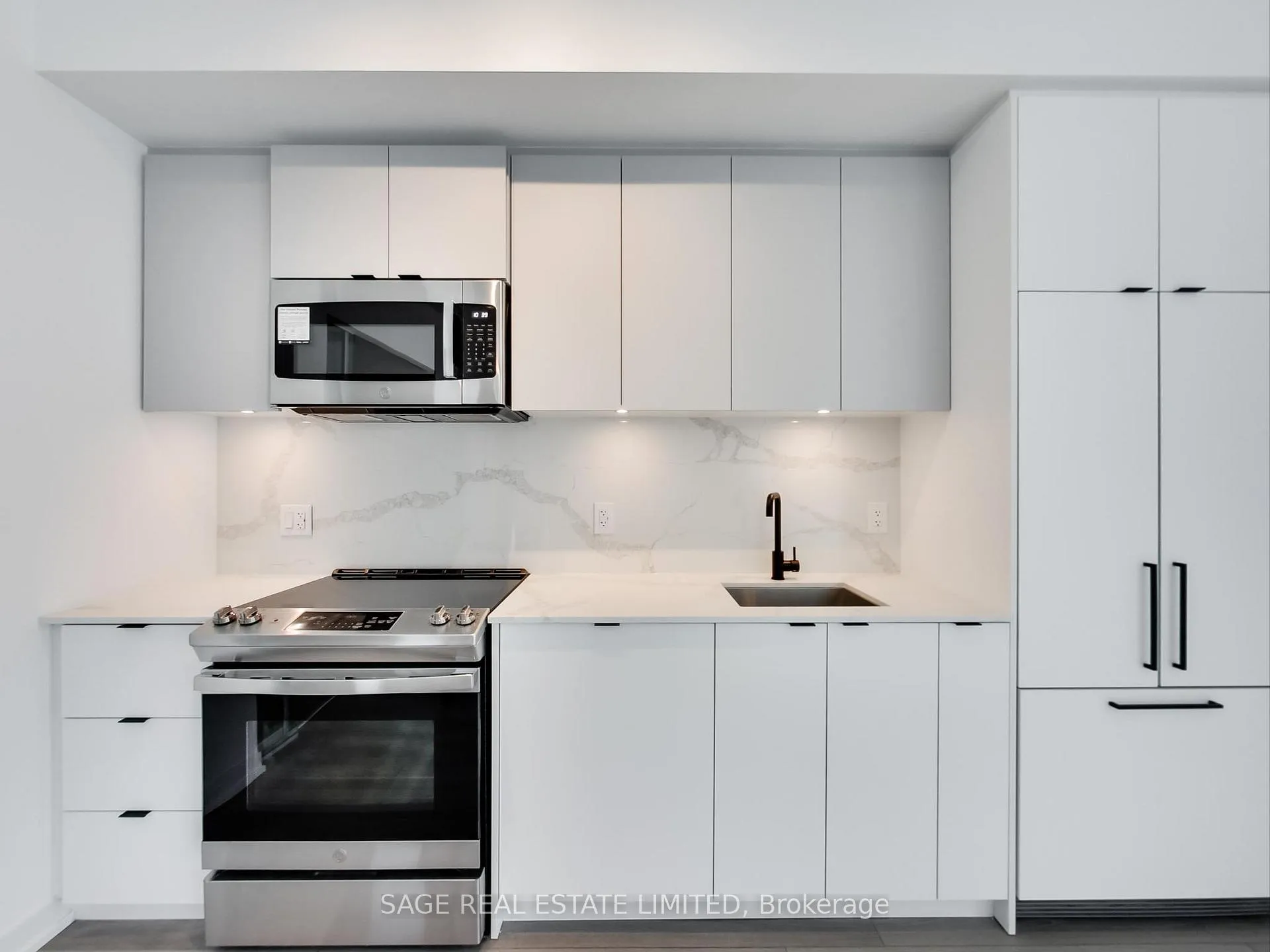 Photo 15 of Unit 919, 285 Dufferin Street, Toronto, South Parkdale — HOMEH