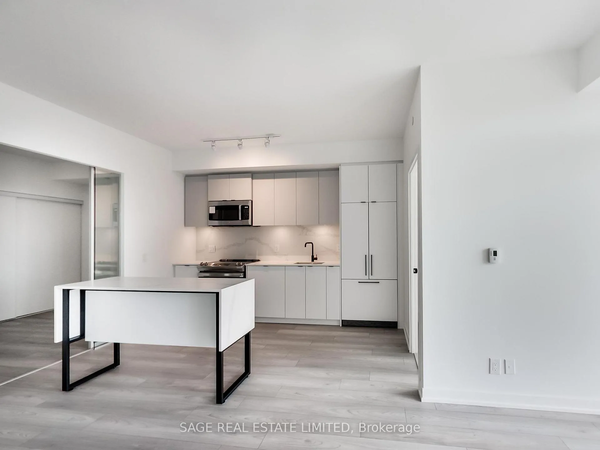 Photo 16 of Unit 919, 285 Dufferin Street, Toronto, South Parkdale — HOMEH