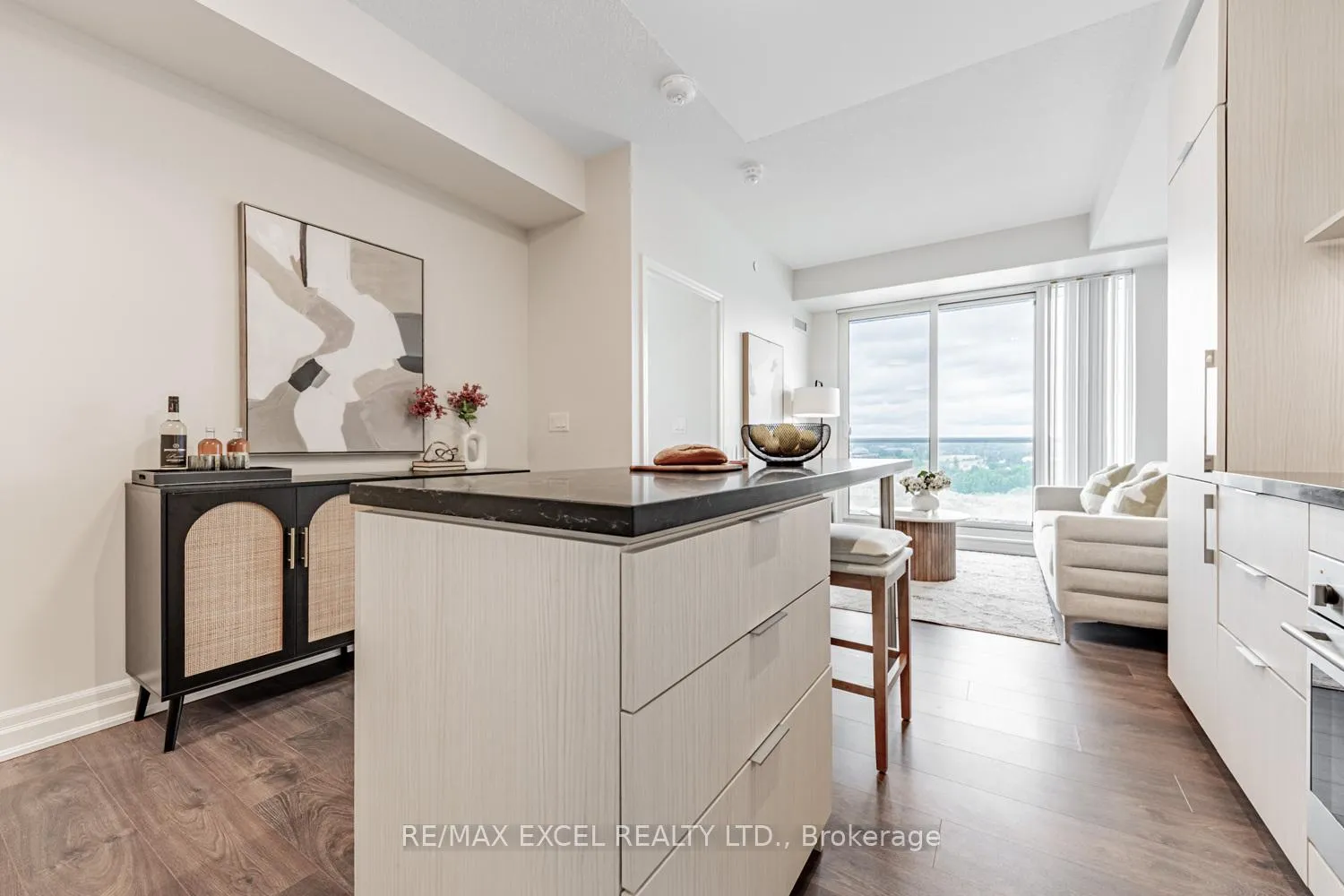 Photo 4 of Unit 1101, 8 Rouge Valley Drive W, Markham, Unionville — HOMEH