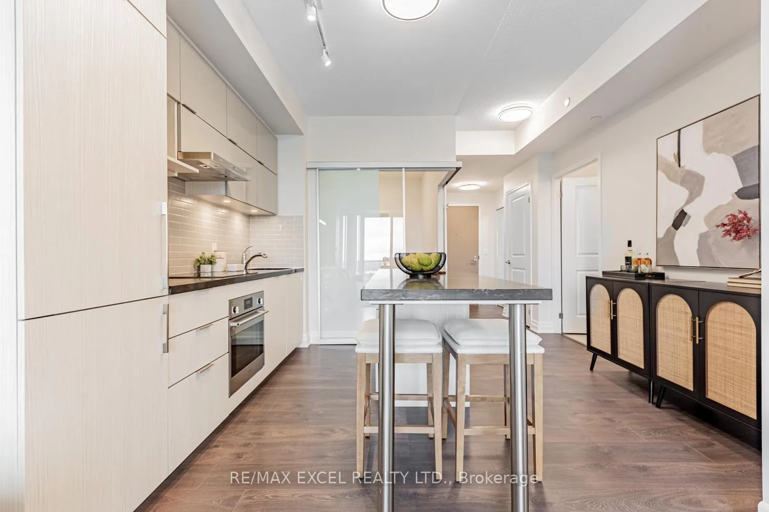 Photo 5 of Unit 1101, 8 Rouge Valley Drive W, Markham, Unionville — HOMEH