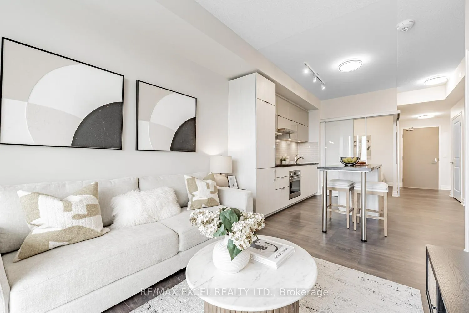 Photo 10 of Unit 1101, 8 Rouge Valley Drive W, Markham, Unionville — HOMEH