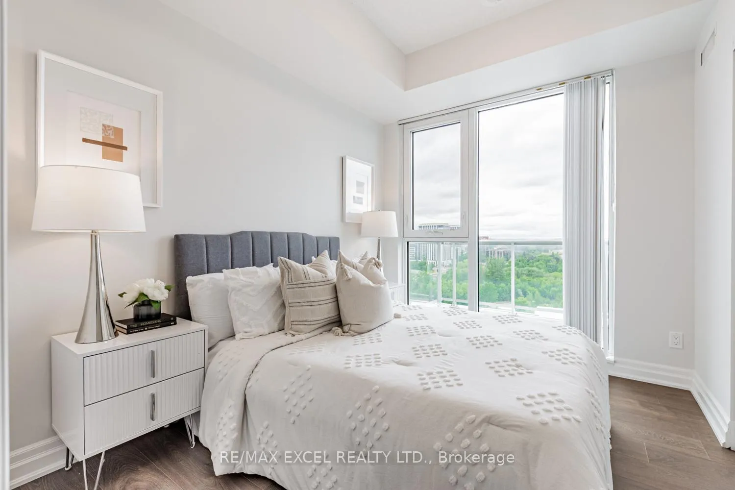 Photo 11 of Unit 1101, 8 Rouge Valley Drive W, Markham, Unionville — HOMEH