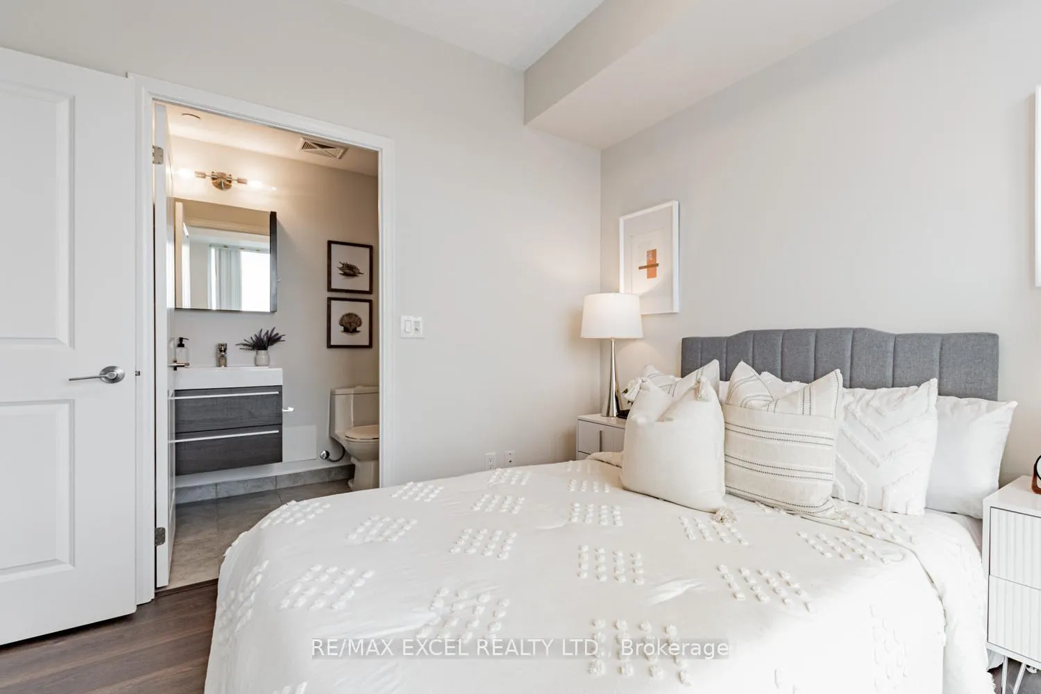 Photo 12 of Unit 1101, 8 Rouge Valley Drive W, Markham, Unionville — HOMEH