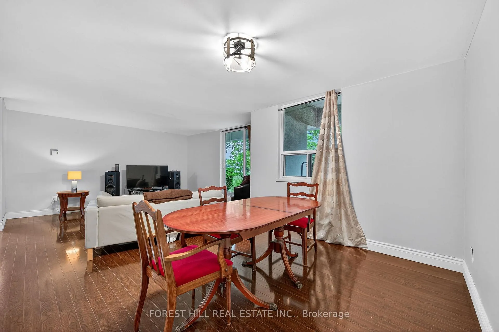 Photo 11 of Unit 102, 1 Royal Orchard Boulevard, Markham, Royal Orchard — HOMEH