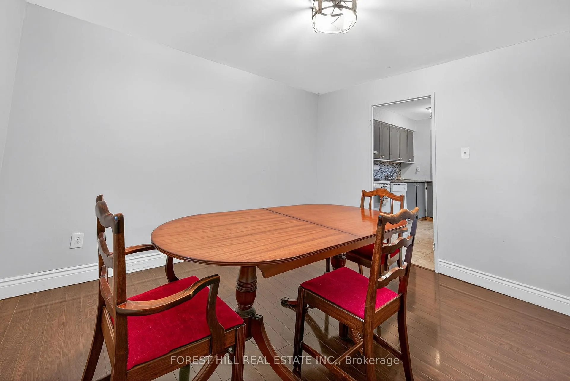 Photo 14 of Unit 102, 1 Royal Orchard Boulevard, Markham, Royal Orchard — HOMEH