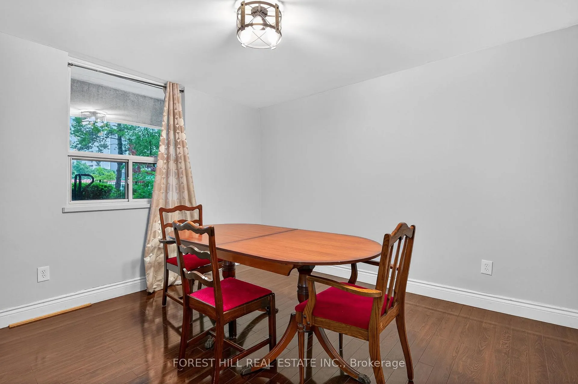 Photo 15 of Unit 102, 1 Royal Orchard Boulevard, Markham, Royal Orchard — HOMEH