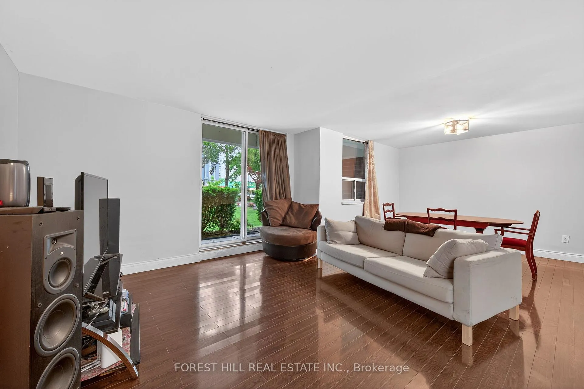 Photo 19 of Unit 102, 1 Royal Orchard Boulevard, Markham, Royal Orchard — HOMEH