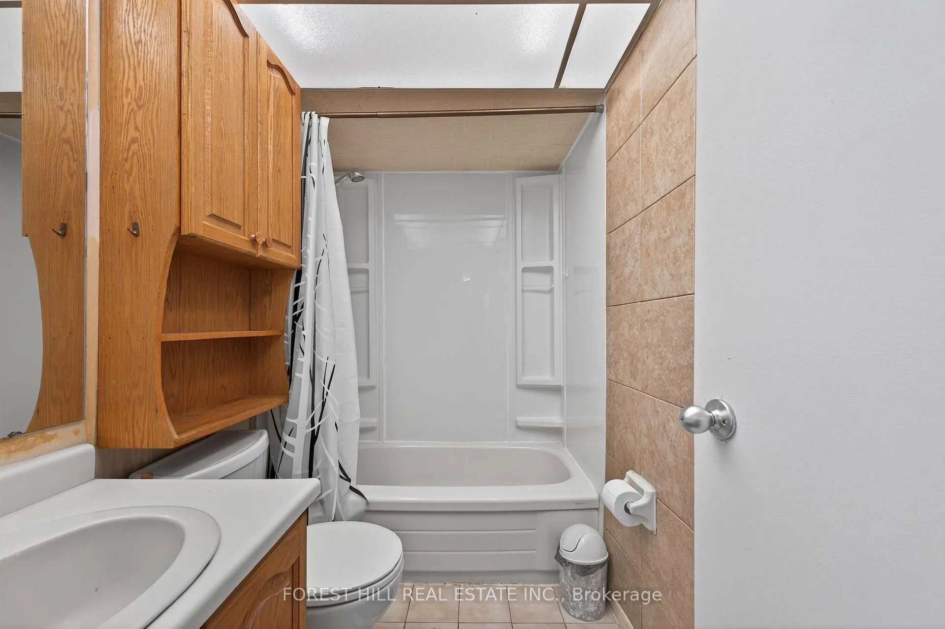 Photo 23 of Unit 102, 1 Royal Orchard Boulevard, Markham, Royal Orchard — HOMEH