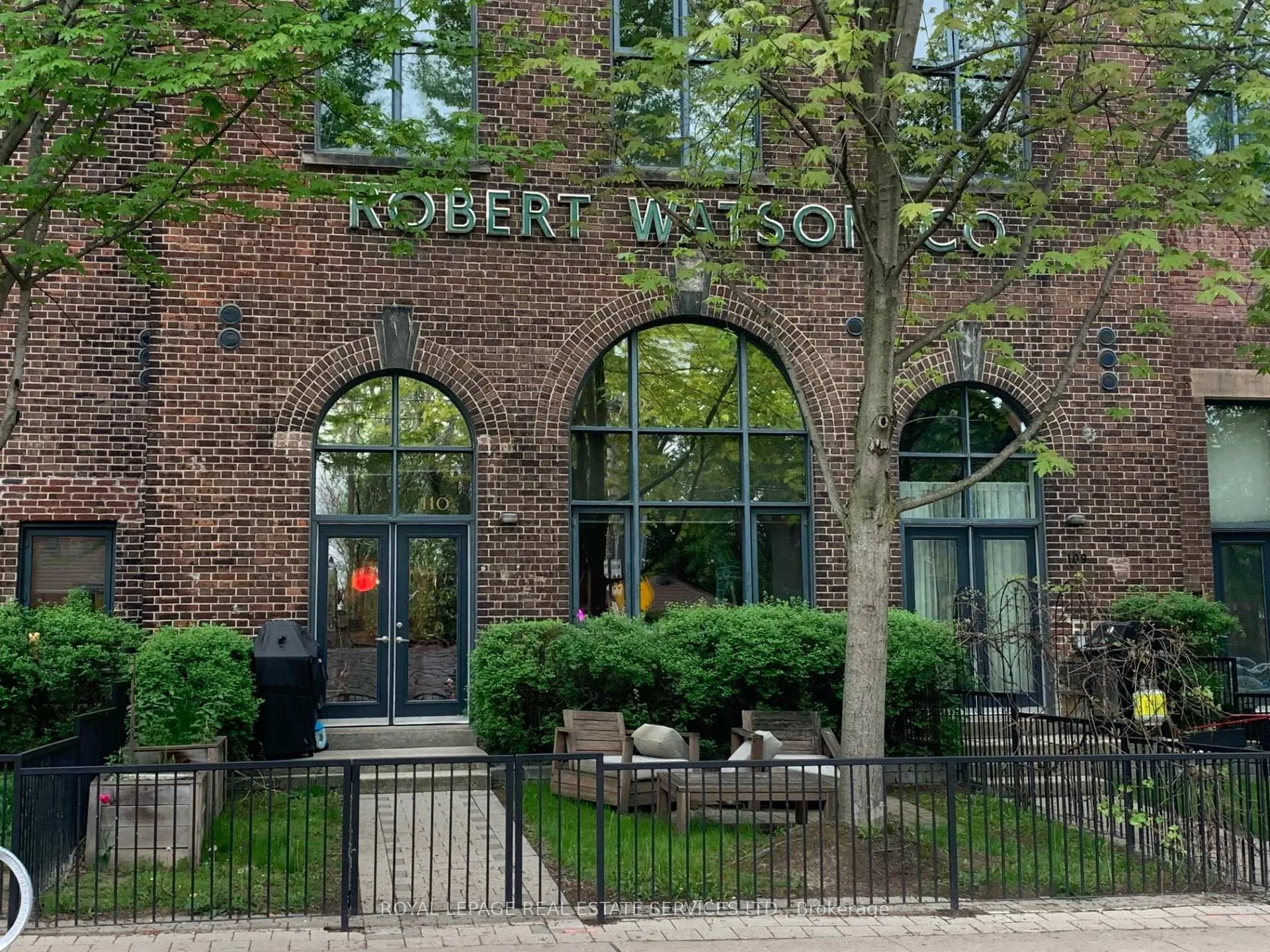 Photo 1 of Unit 201, 369 Sorauren Avenue, Toronto, Roncesvalles — HOMEH