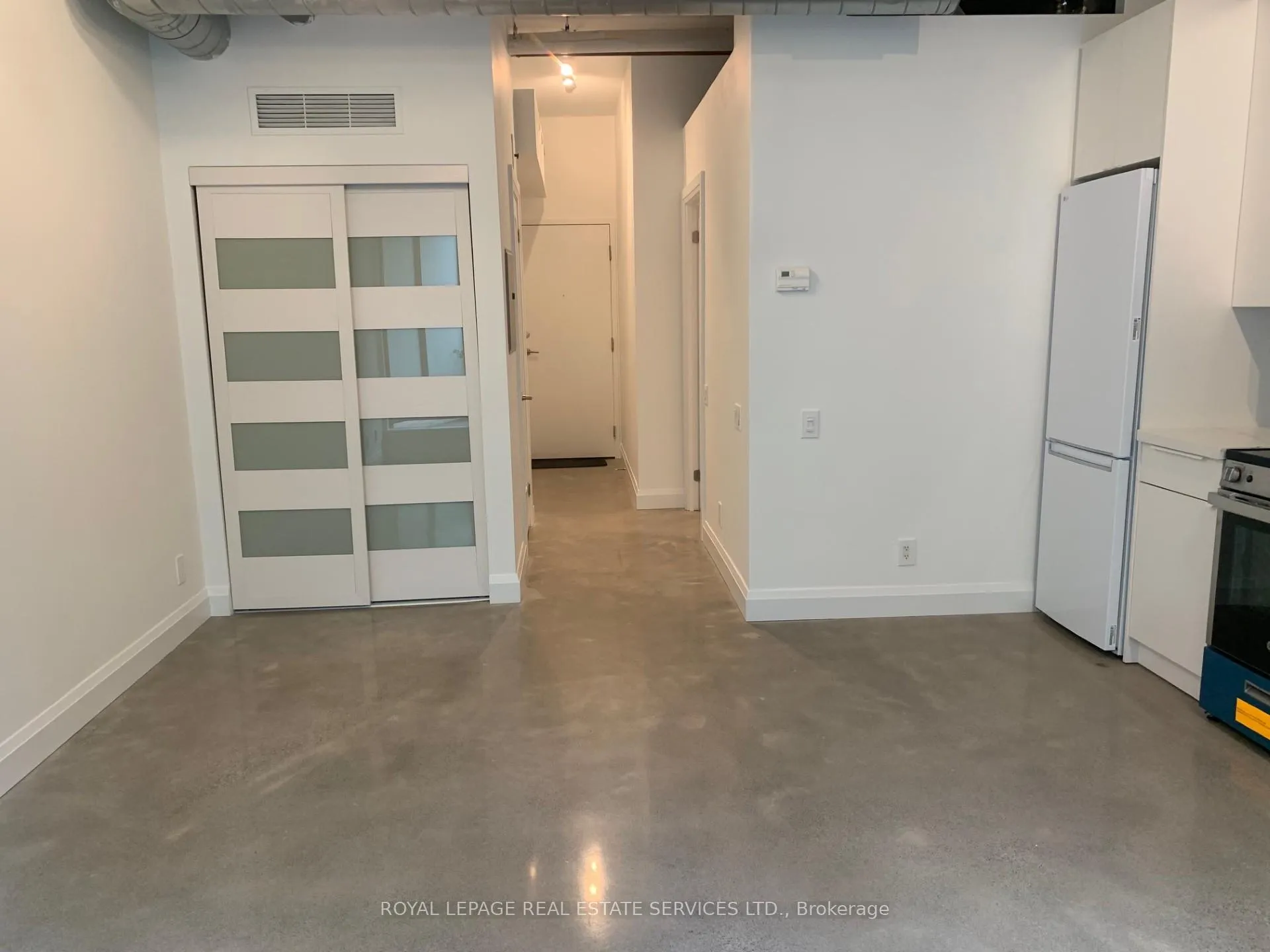 Photo 8 of Unit 201, 369 Sorauren Avenue, Toronto, Roncesvalles — HOMEH