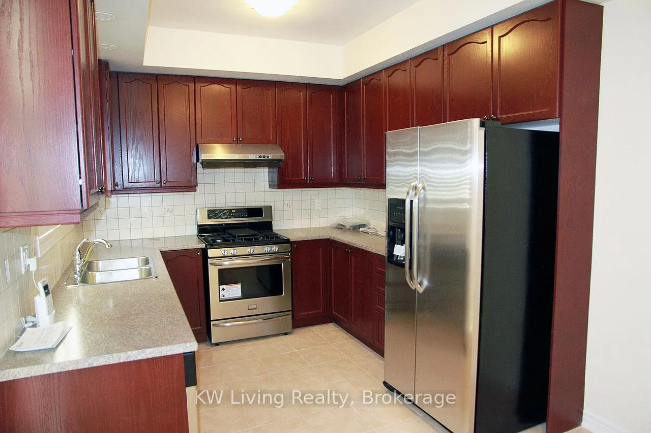 Photo 2 of 13 Dearie Lane, Markham, Milliken Mills East — HOMEH