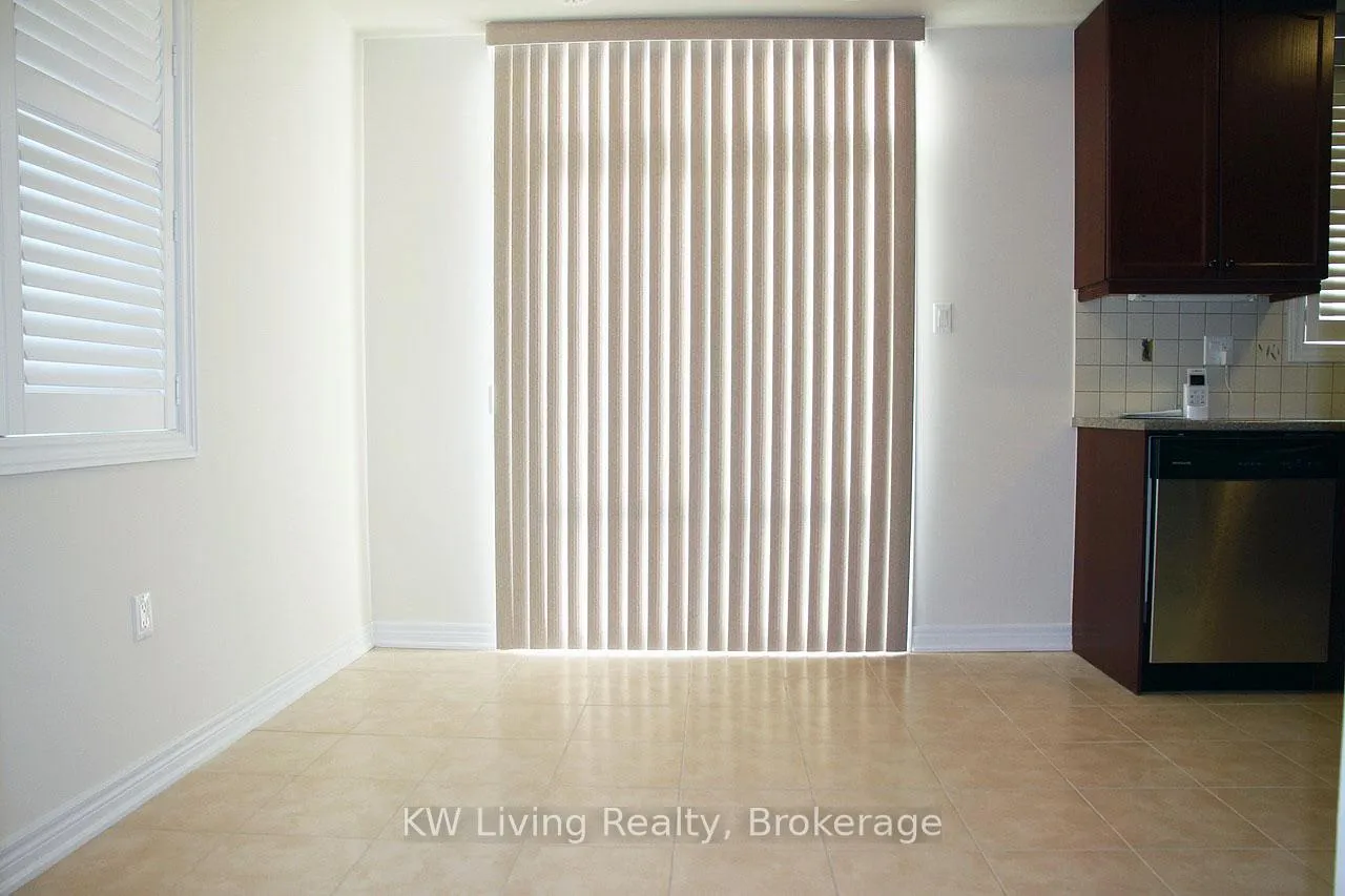 Photo 3 of 13 Dearie Lane, Markham, Milliken Mills East — HOMEH