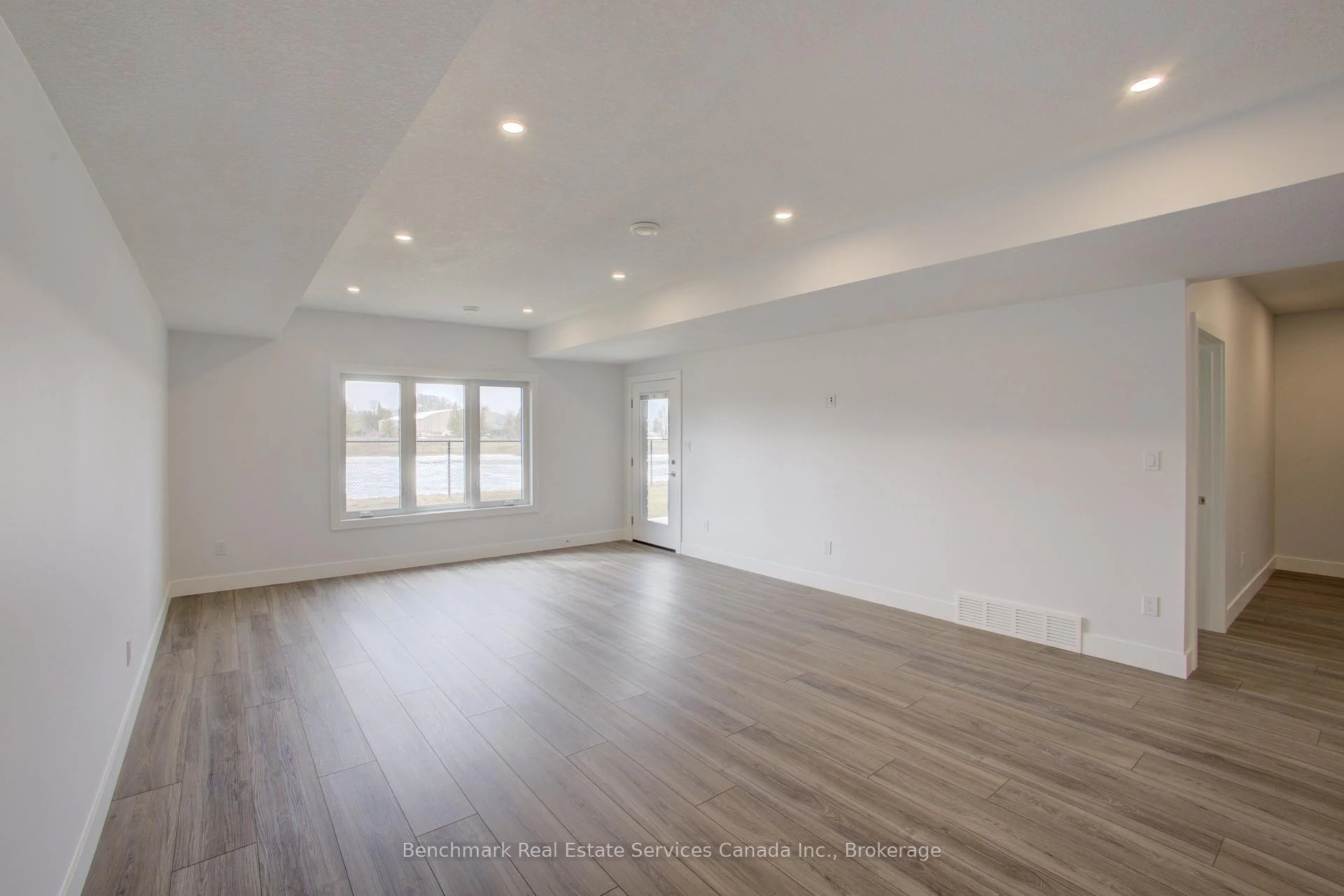 Photo 24 of 62 Cavalier Crescent, Huron-Kinloss — HOMEH