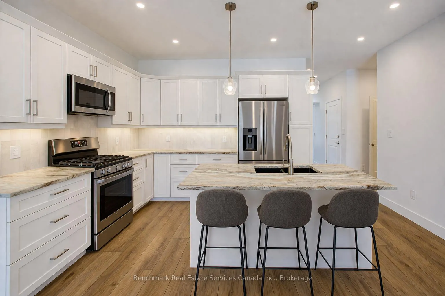 Photo 7 of 64 Cavalier Crescent, Huron-Kinloss — HOMEH