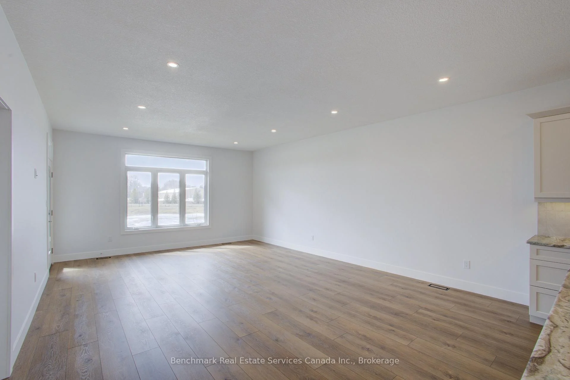 Photo 13 of 64 Cavalier Crescent, Huron-Kinloss — HOMEH