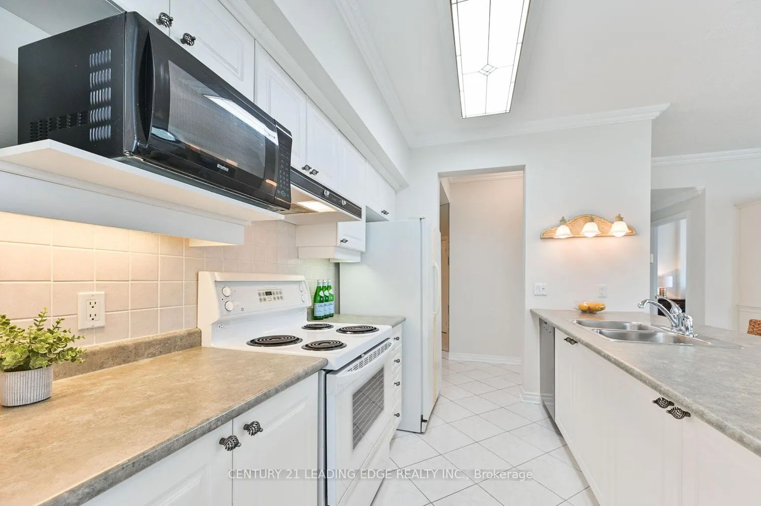 Photo 17 of Unit 401, 50 The Boardwalk Way, Markham, Greensborough — HOMEH