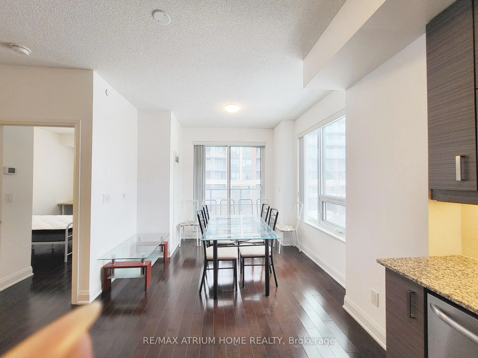 Photo 5 of Unit 317, 1 Uptown Drive, Markham, Unionville — HOMEH
