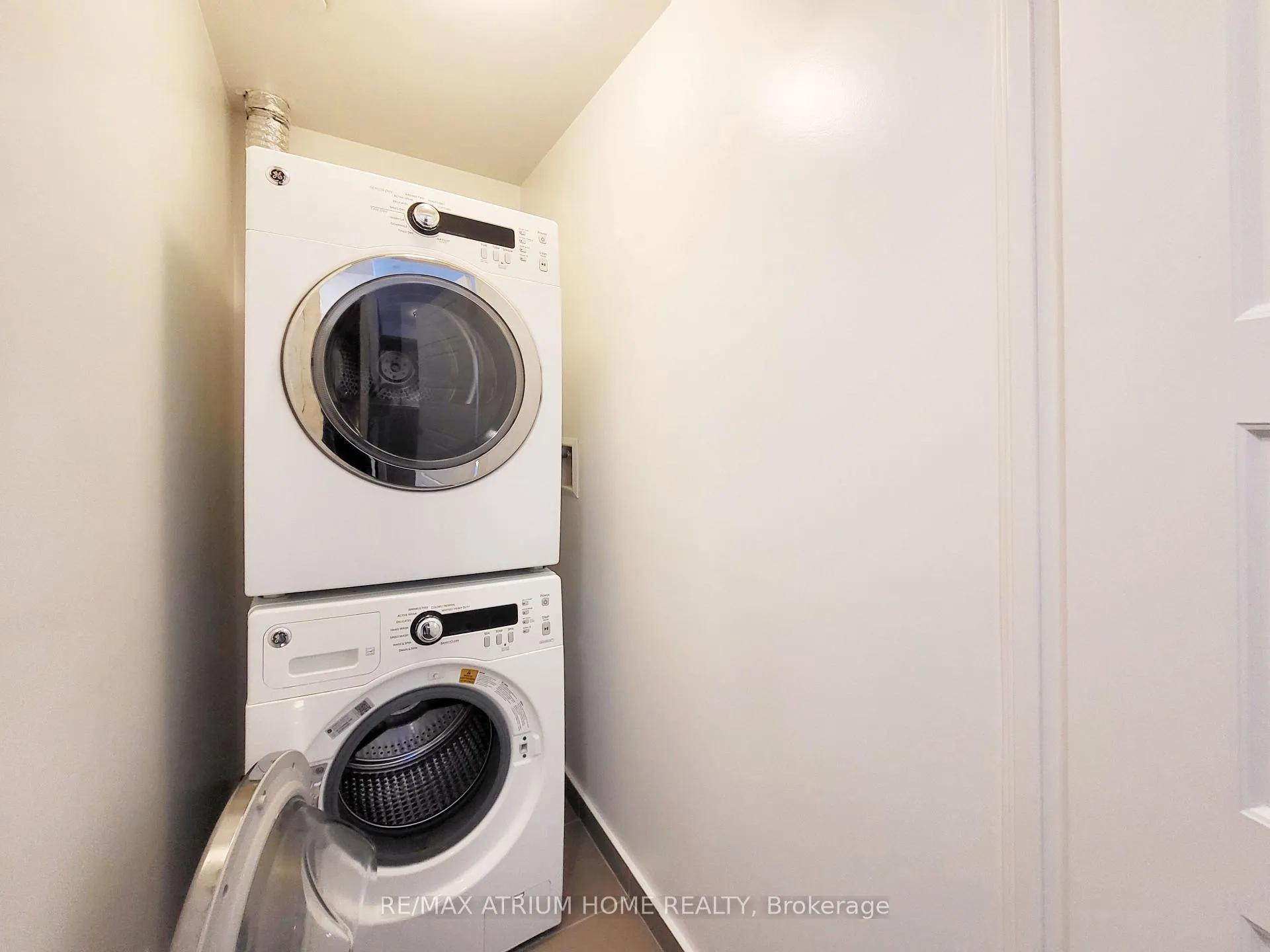 Photo 13 of Unit 317, 1 Uptown Drive, Markham, Unionville — HOMEH