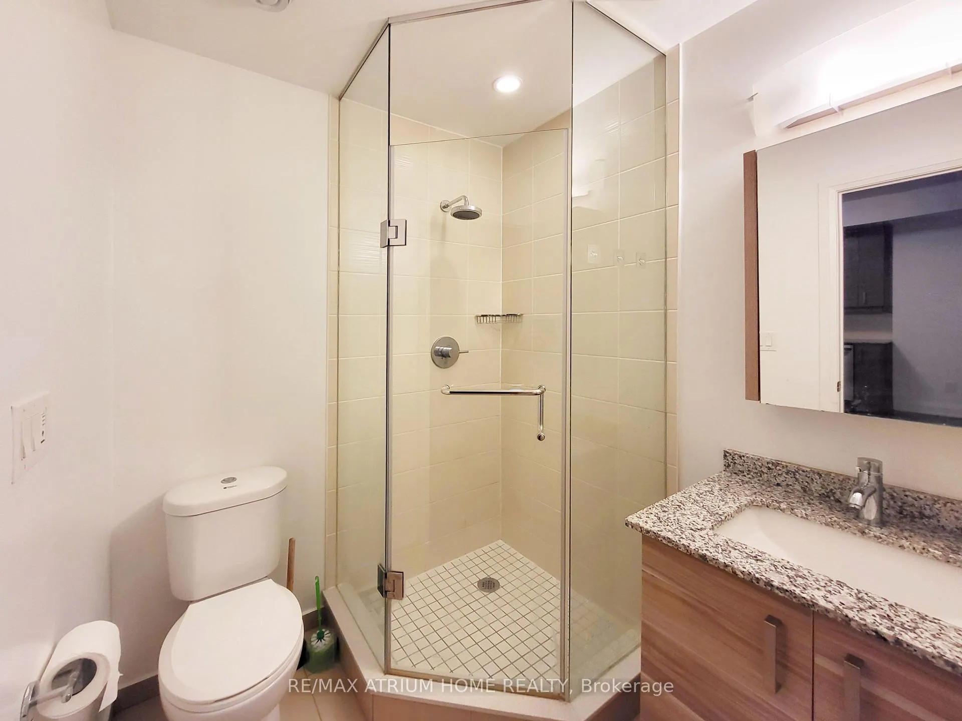 Photo 14 of Unit 317, 1 Uptown Drive, Markham, Unionville — HOMEH