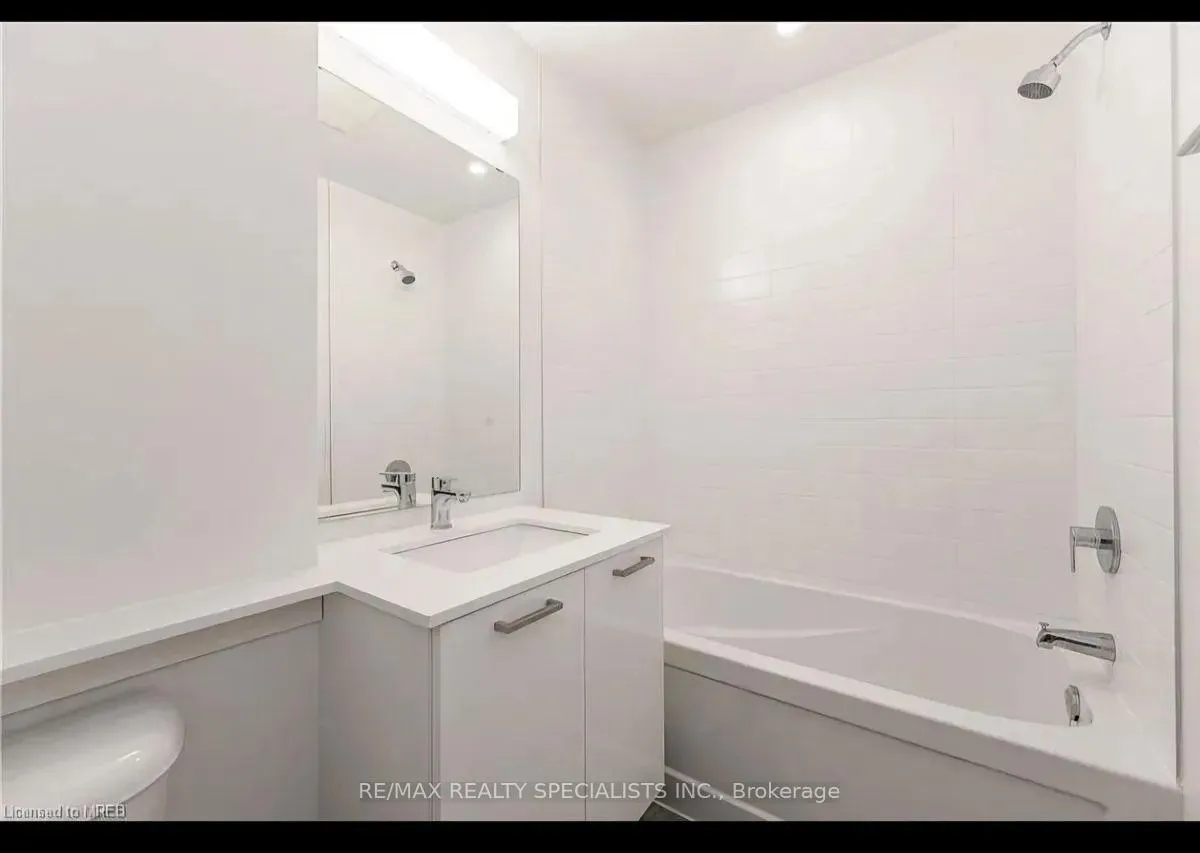 Photo 2 of Unit 402, 467 Charlton Avenue, Hamilton, Stinson — HOMEH