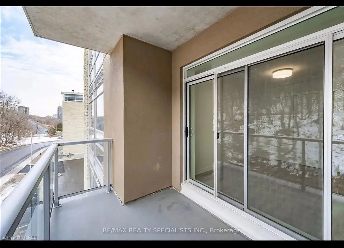 Photo 7 of Unit 402, 467 Charlton Avenue, Hamilton, Stinson — HOMEH