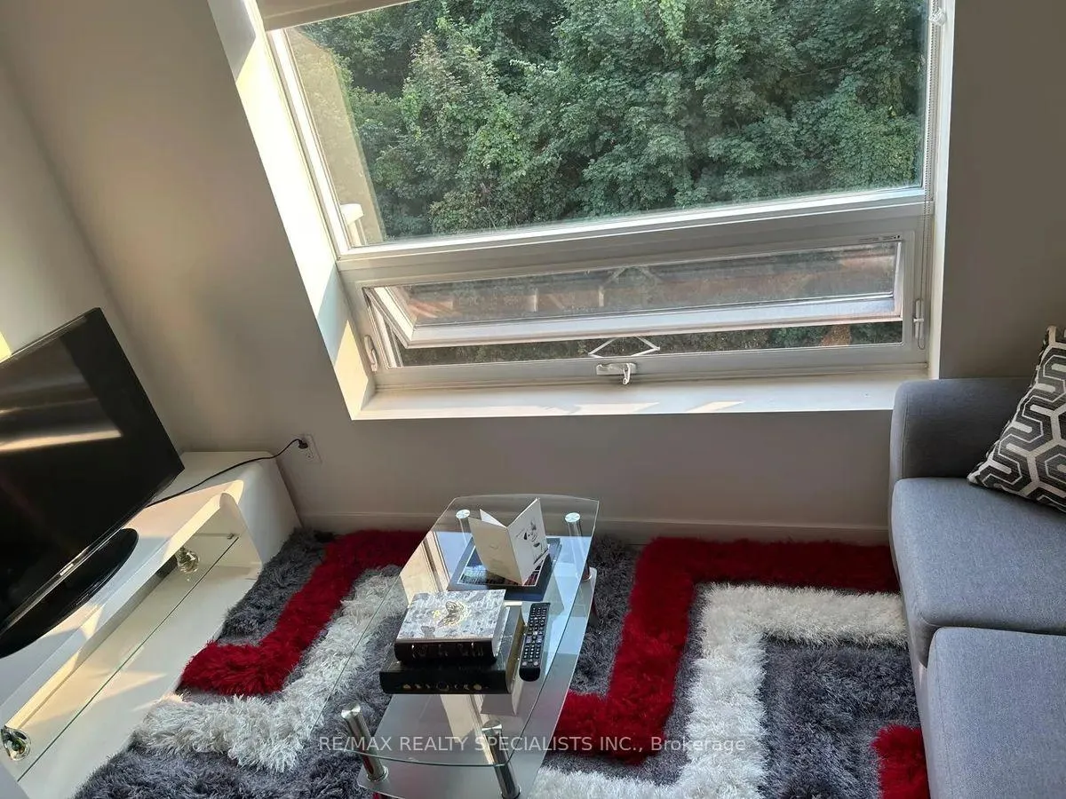 Photo 8 of Unit 402, 467 Charlton Avenue, Hamilton, Stinson — HOMEH