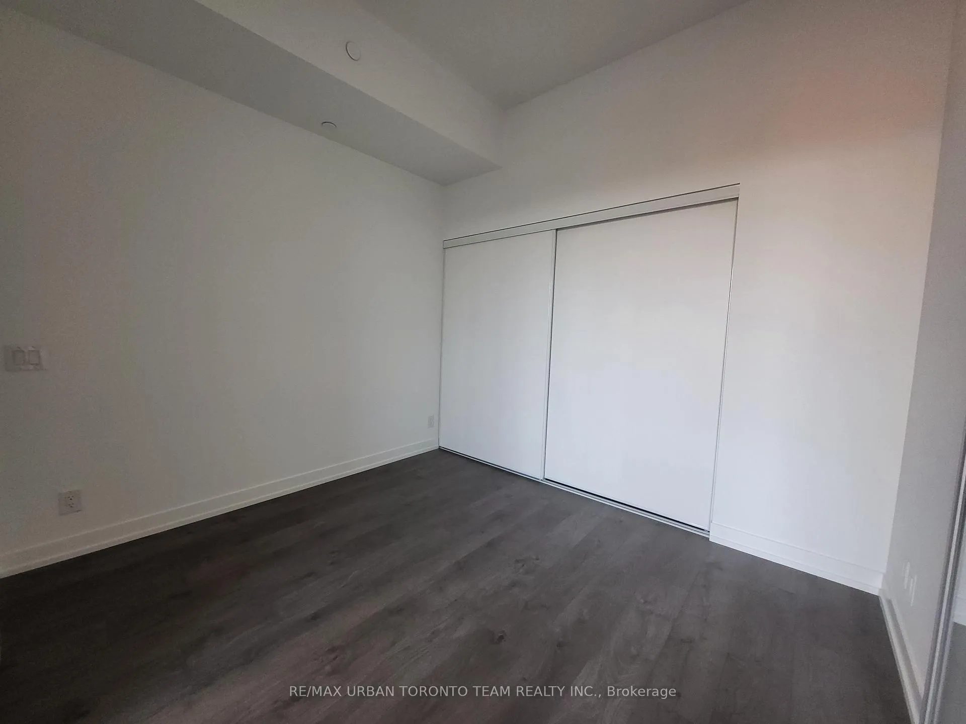 Photo 4 of Unit 522, 270 Dufferin Street, Toronto, South Parkdale — HOMEH
