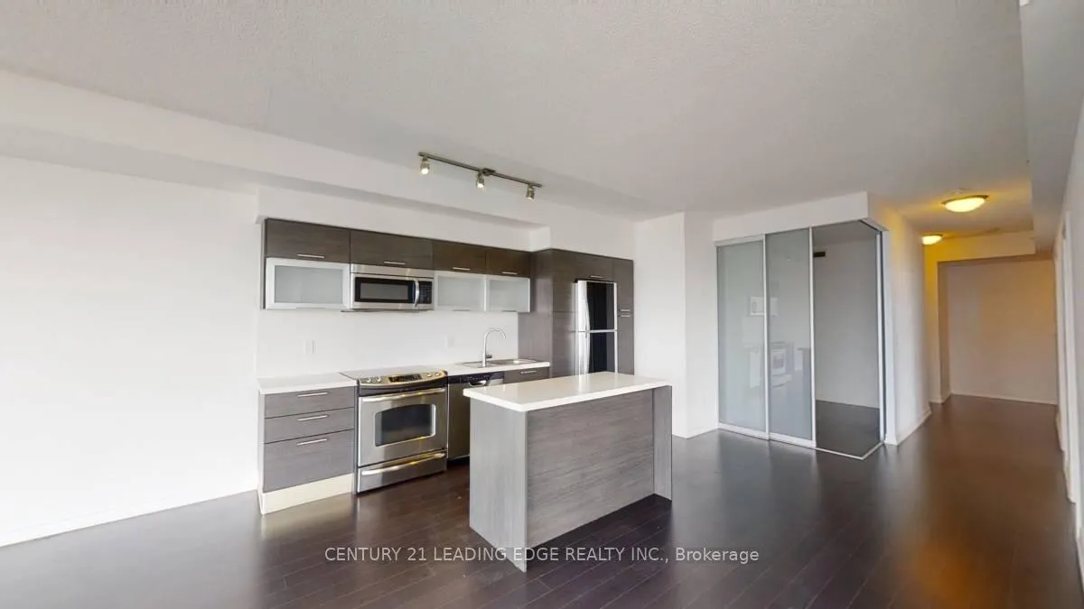Photo 3 of Unit 5216, 386 Yonge Street, Toronto, Bay Street Corridor — HOMEH