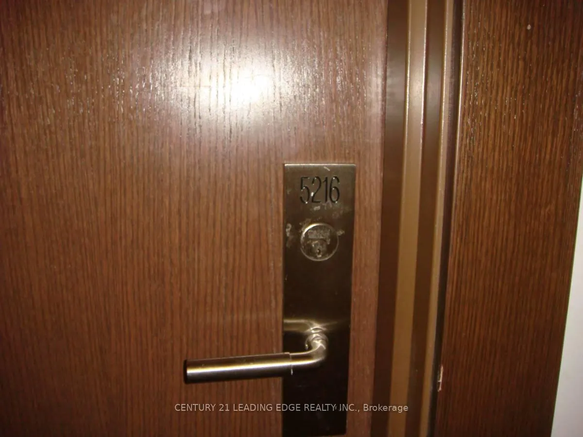Photo 8 of Unit 5216, 386 Yonge Street, Toronto, Bay Street Corridor — HOMEH
