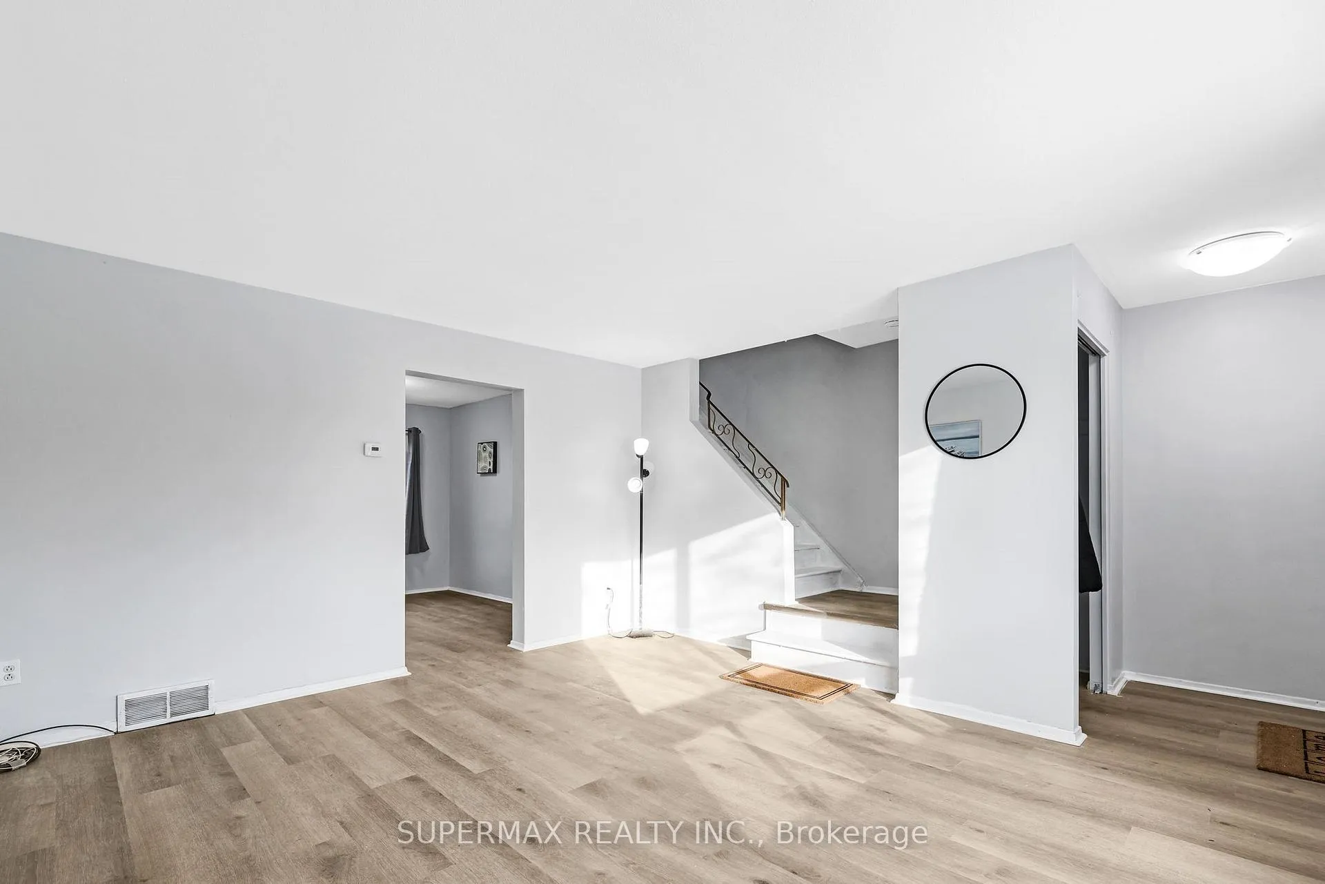 Photo 7 of 225 Lake Avenue, Hamilton, Riverdale — HOMEH