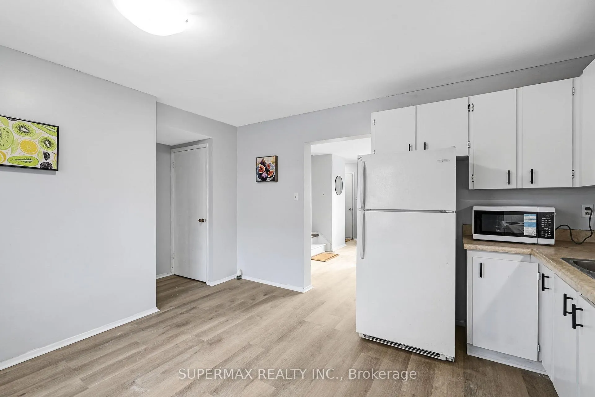 Photo 15 of 225 Lake Avenue, Hamilton, Riverdale — HOMEH