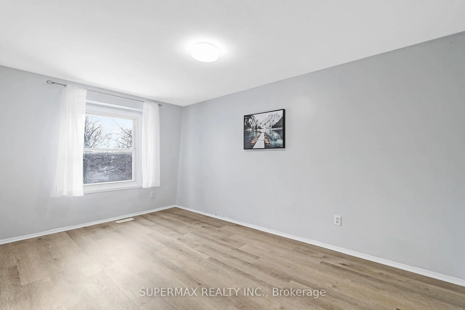 Photo 26 of 225 Lake Avenue, Hamilton, Riverdale — HOMEH