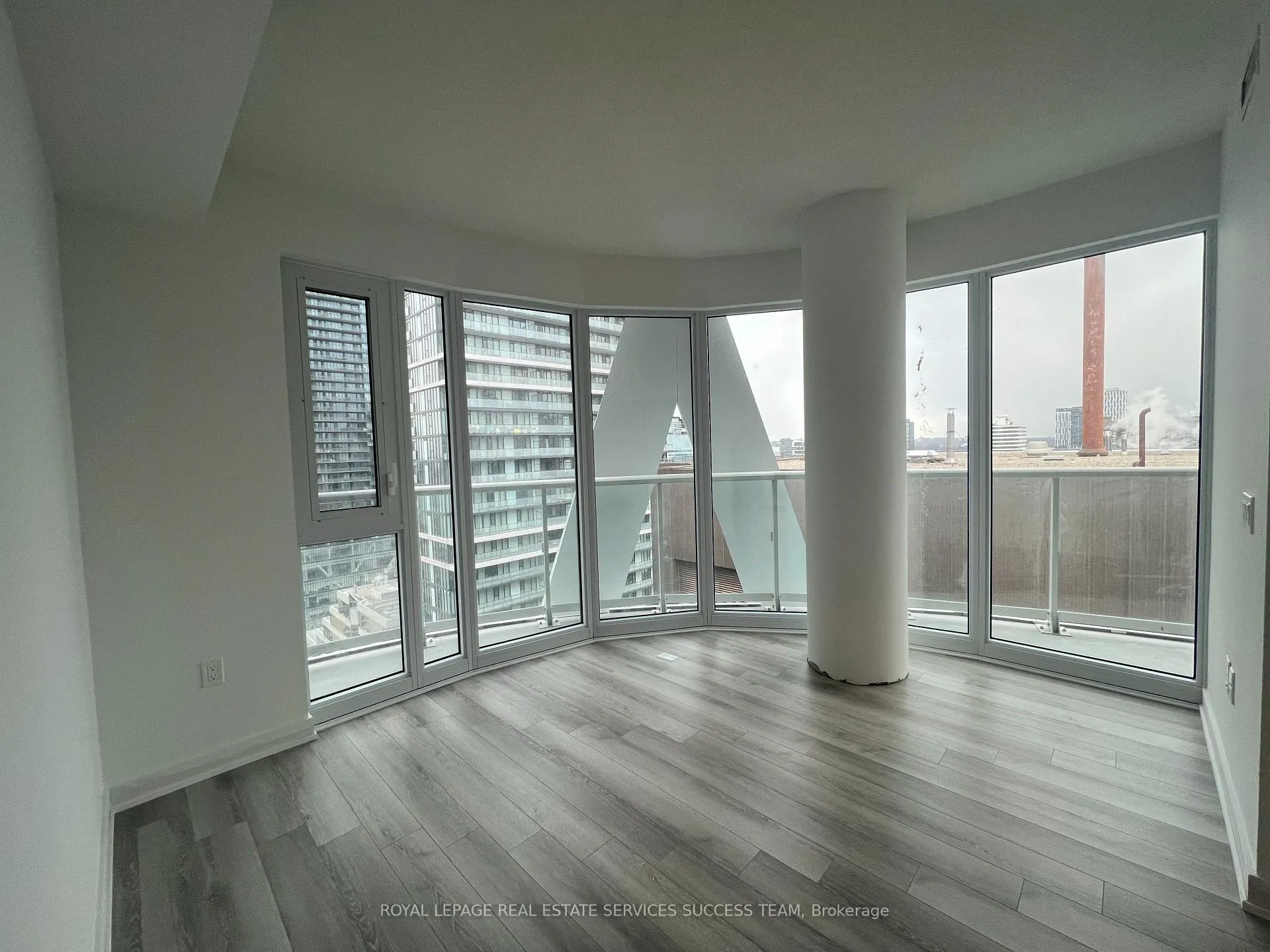 Photo 3 of Unit 3312, 230 Simcoe Street, Toronto, Kensington-Chinatown — HOMEH