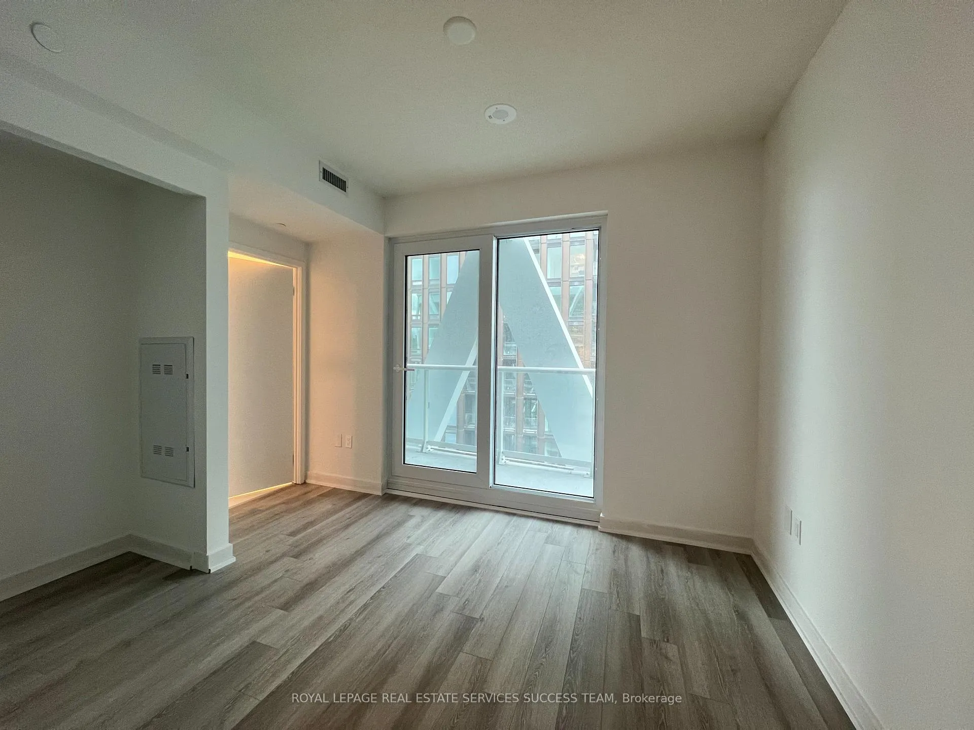 Photo 9 of Unit 3312, 230 Simcoe Street, Toronto, Kensington-Chinatown — HOMEH