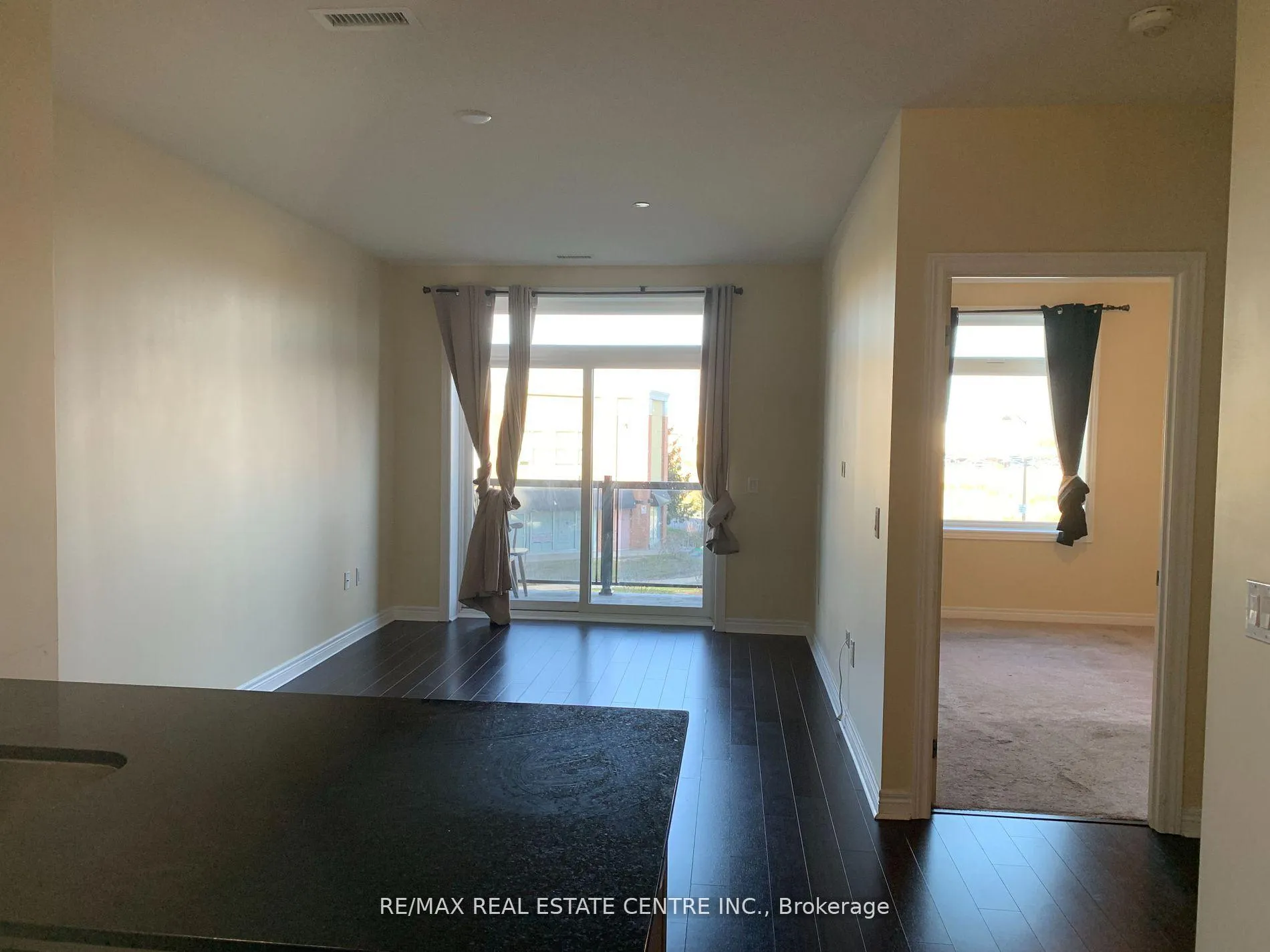 Photo 10 of Unit 221, 39 New Delhi Drive, Markham, Cedarwood — HOMEH
