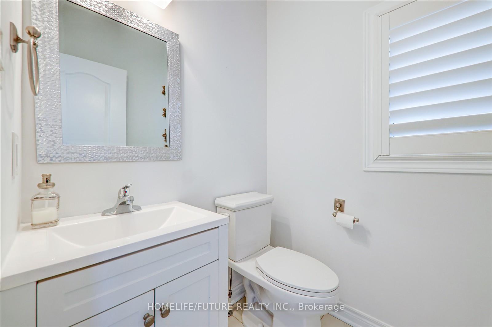 Photo 8 of 4 Bignell Crescent, Ajax, Northeast Ajax — HOMEH