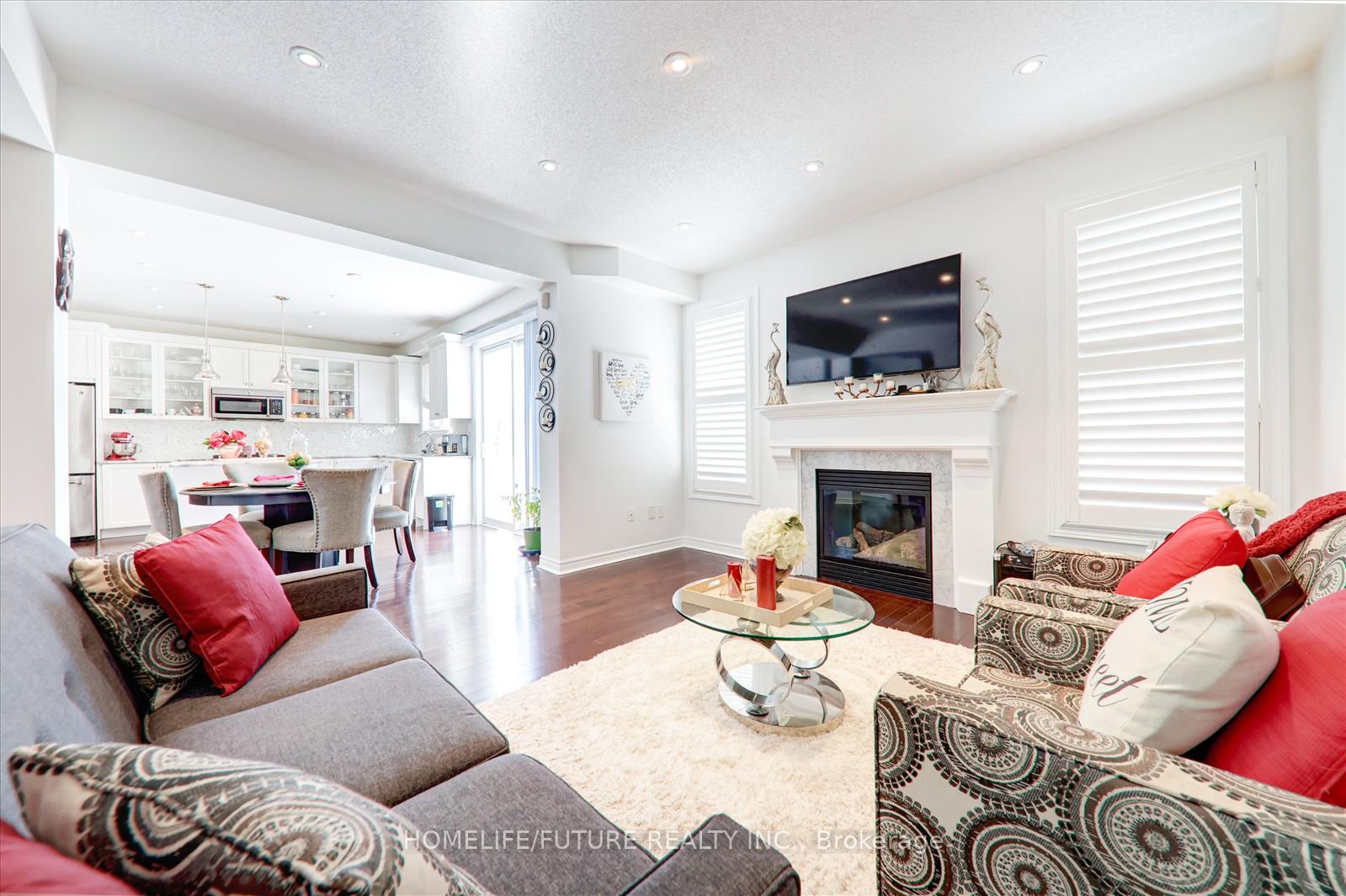 Photo 12 of 4 Bignell Crescent, Ajax, Northeast Ajax — HOMEH
