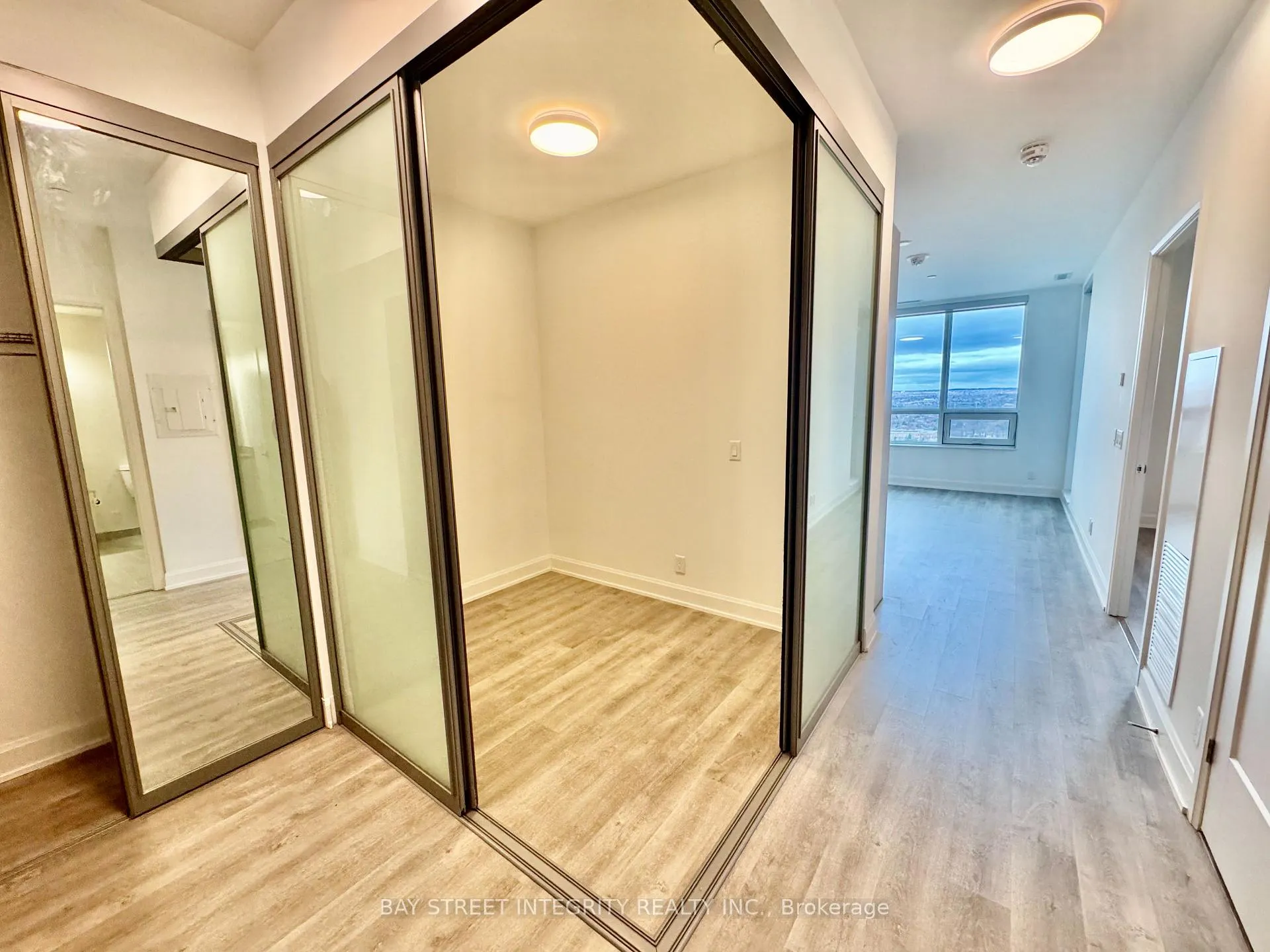 Photo 3 of Unit 2315, 12 Gandhi Lane, Markham, Commerce Valley — HOMEH