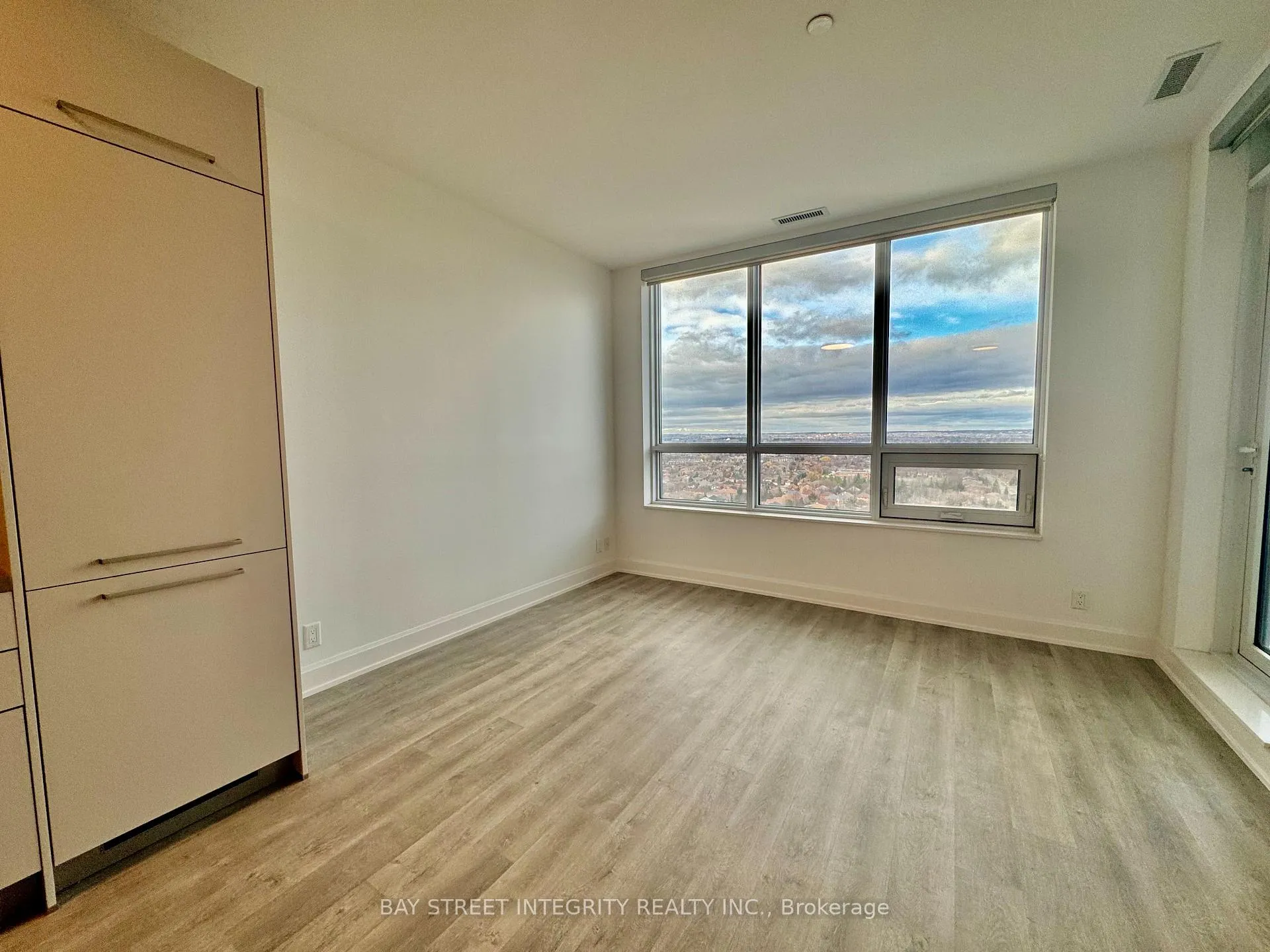 Photo 7 of Unit 2315, 12 Gandhi Lane, Markham, Commerce Valley — HOMEH