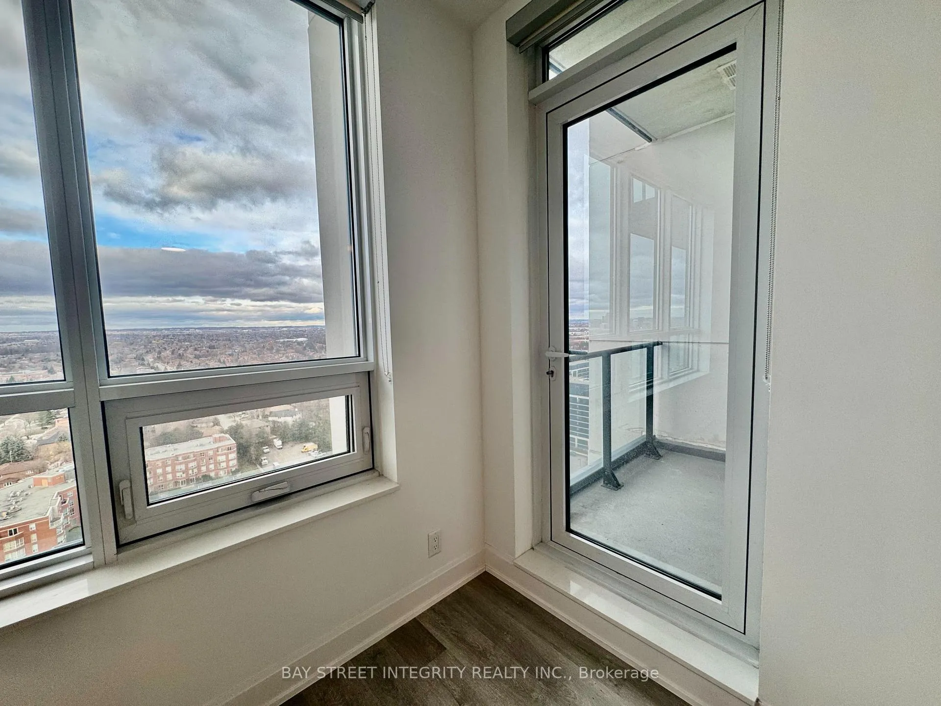 Photo 8 of Unit 2315, 12 Gandhi Lane, Markham, Commerce Valley — HOMEH