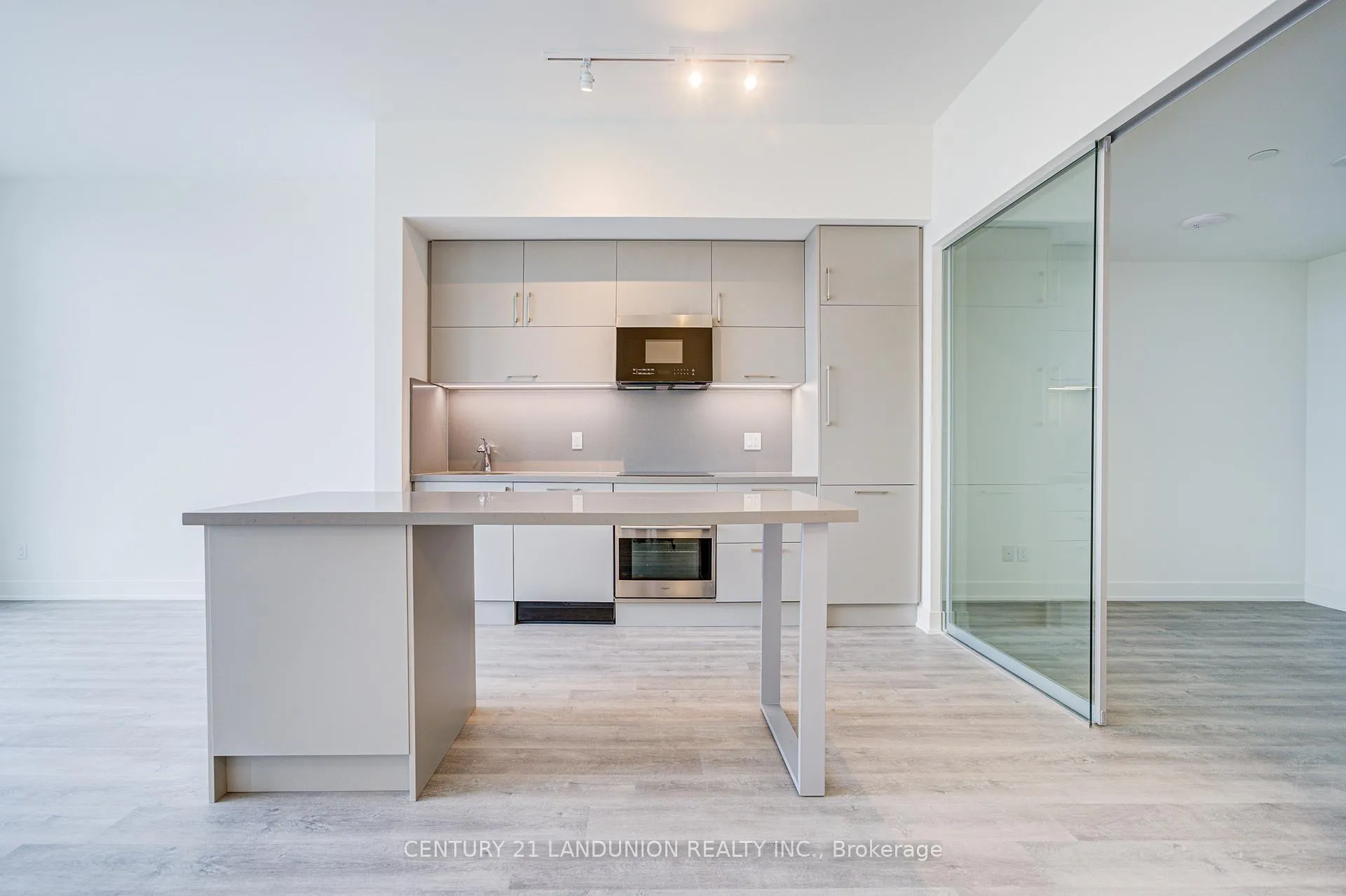 Photo 3 of Unit 605, 56 Andre De Grasse Street, Markham, Unionville — HOMEH