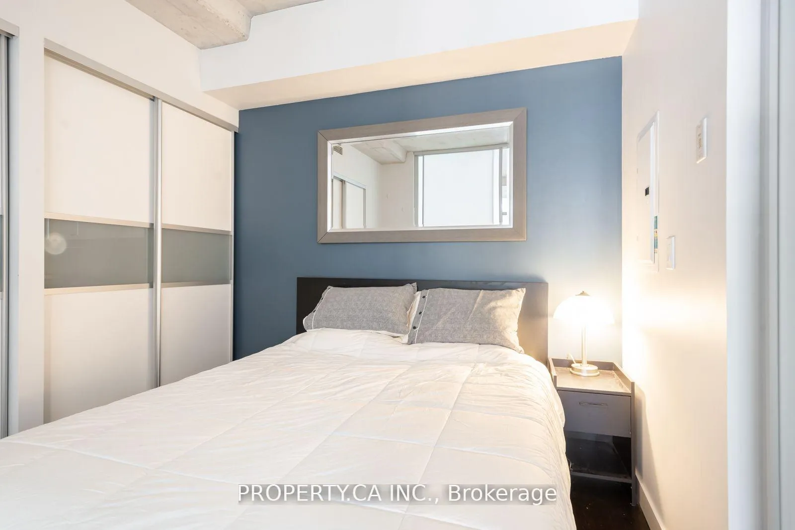 Photo 14 of Unit 817, 55 Stewart Street, Toronto, Waterfront Communities — HOMEH