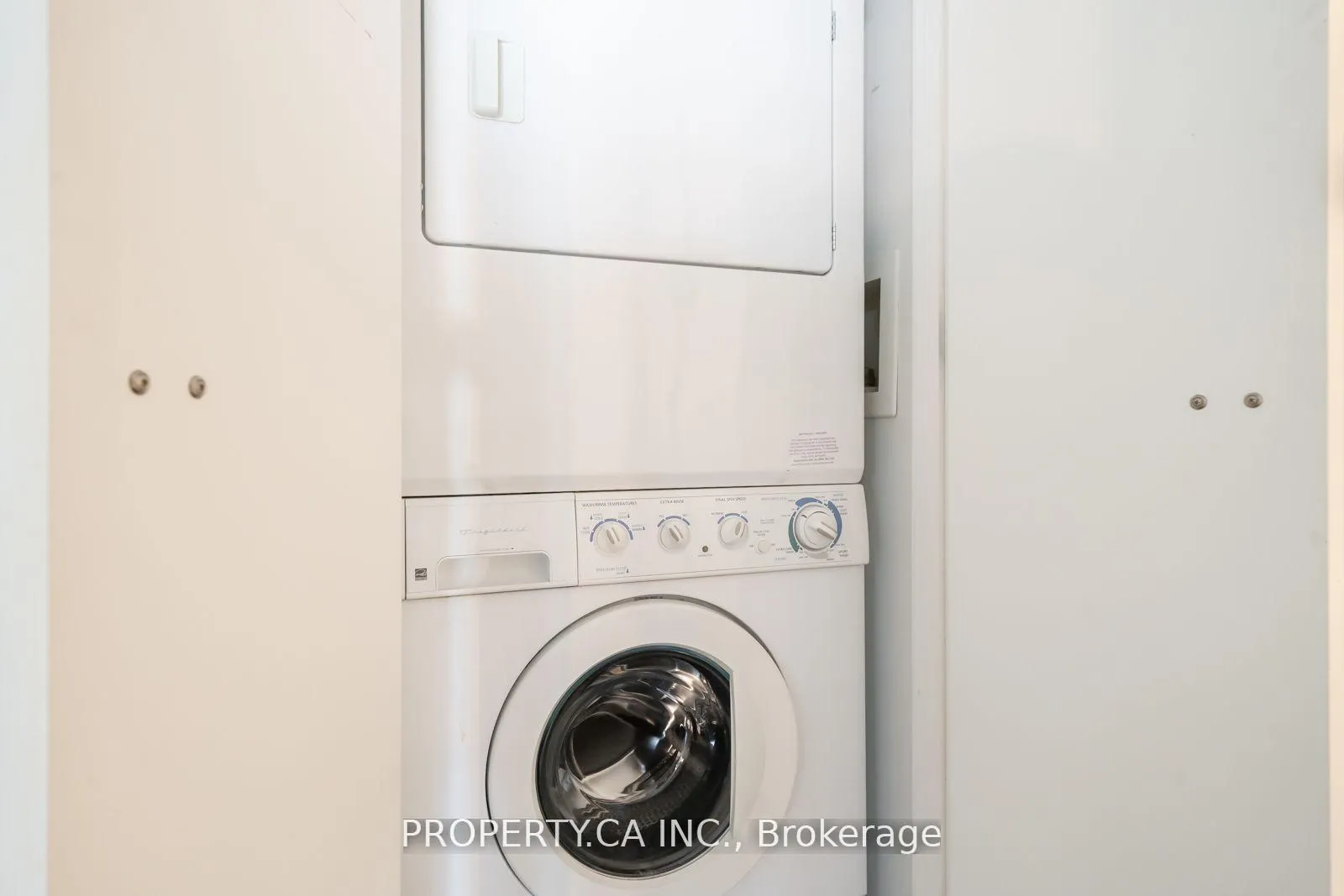 Photo 17 of Unit 817, 55 Stewart Street, Toronto, Waterfront Communities — HOMEH