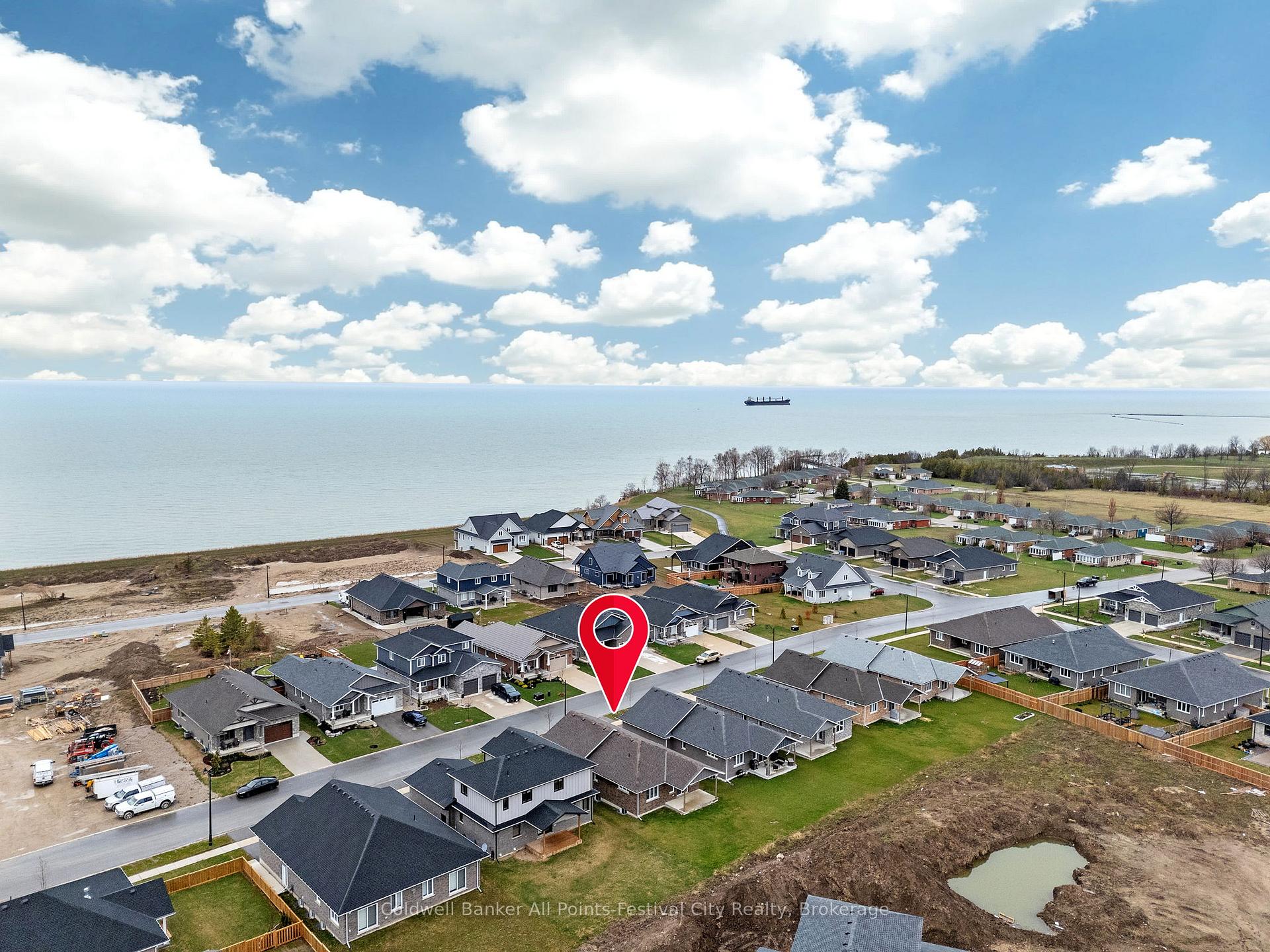 Photo 2 of 463 Warren Street, Goderich, Goderich (Town) — HOMEH